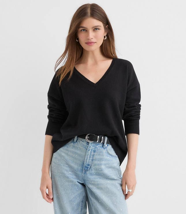 V-Neck Relaxed Everyday Sweater - image 2