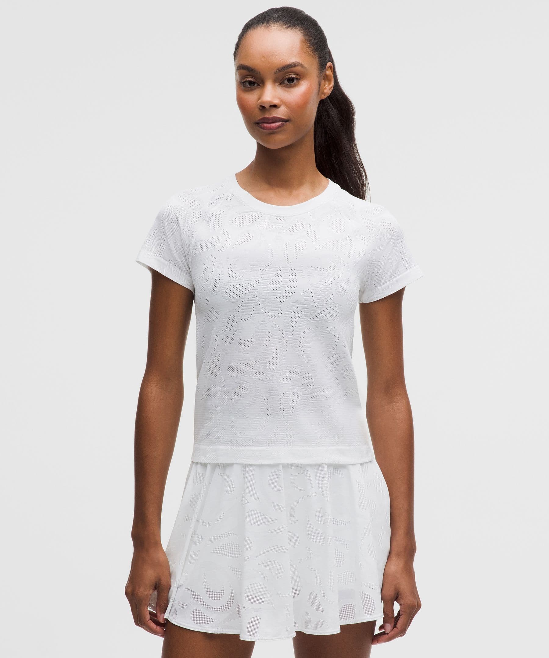 Swiftly Tech Short-Sleeve Shirt 2.0 Waist Length *Paisley - image 1