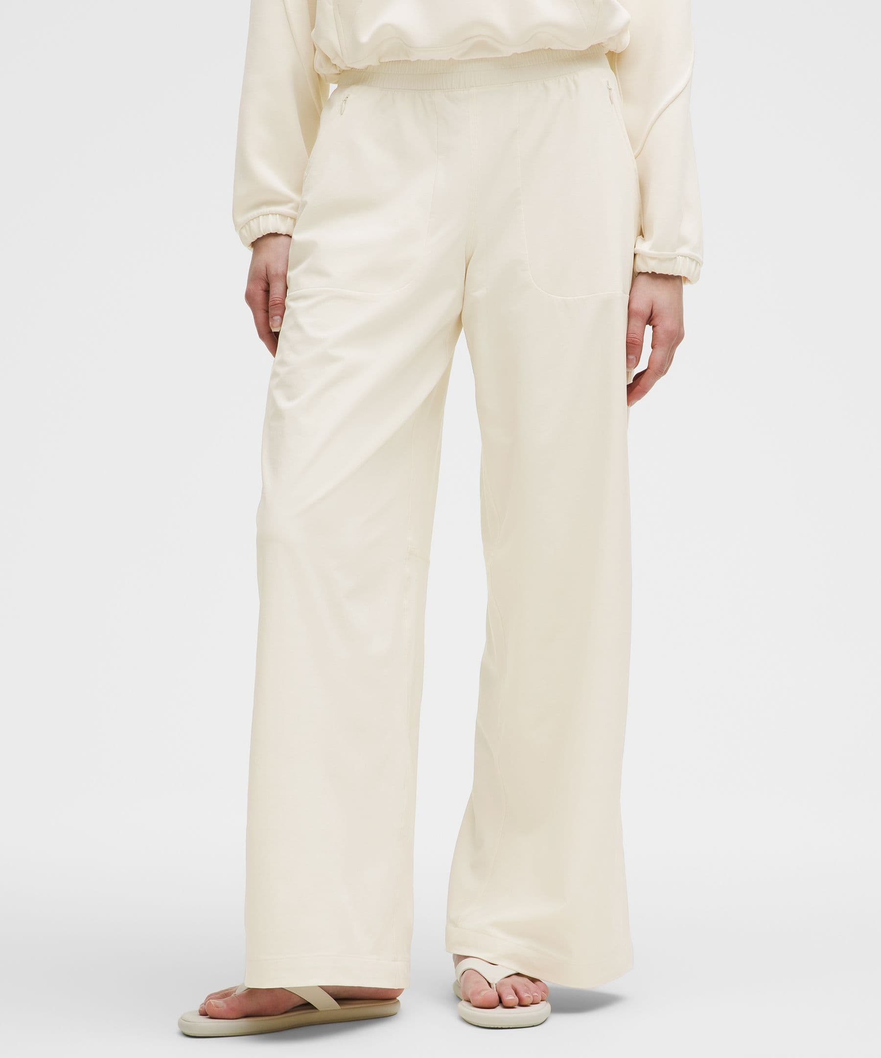 Swift Mid-Rise Wide-Leg Pant
