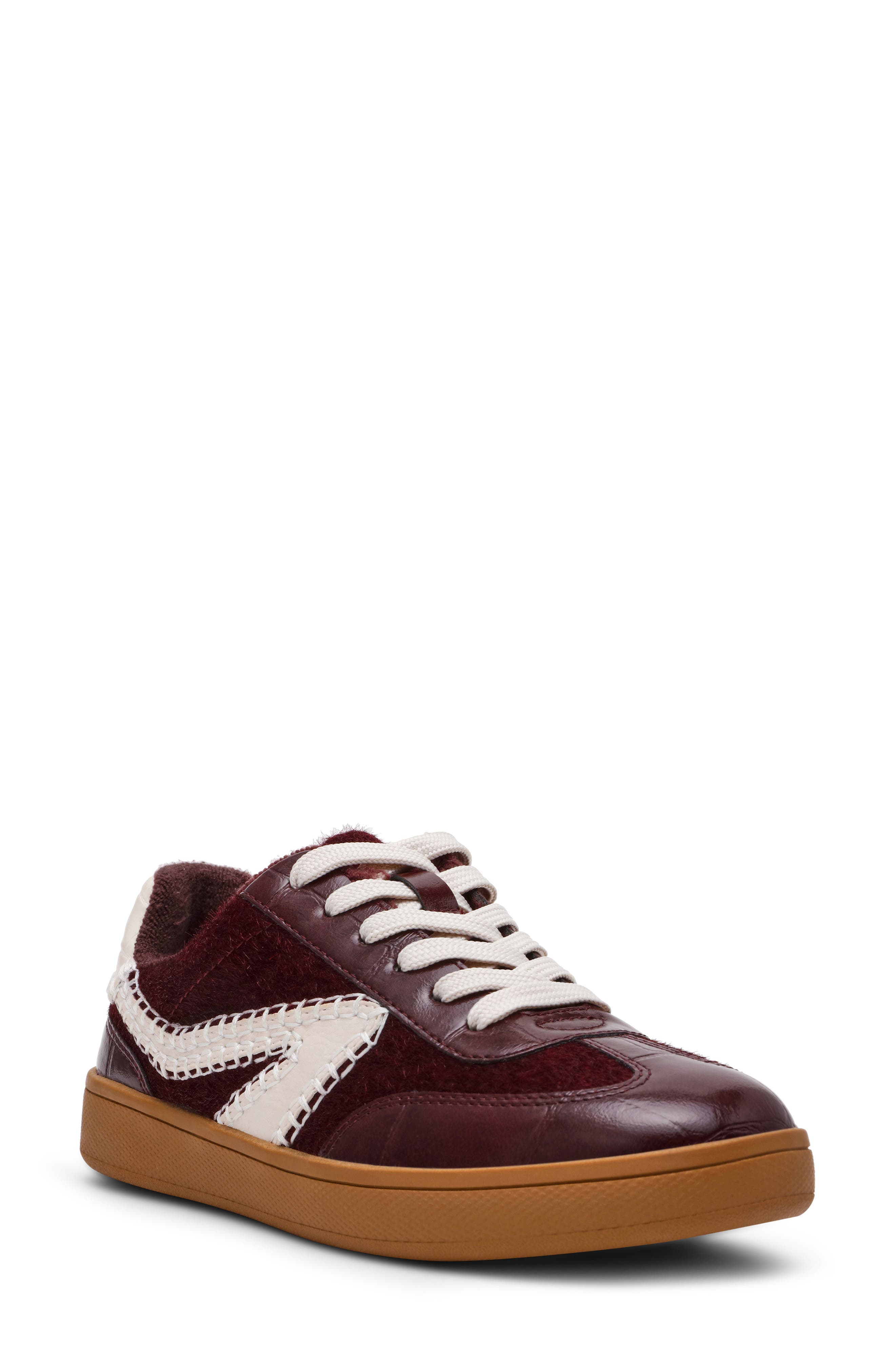Voyage St. Sneaker - image 5
