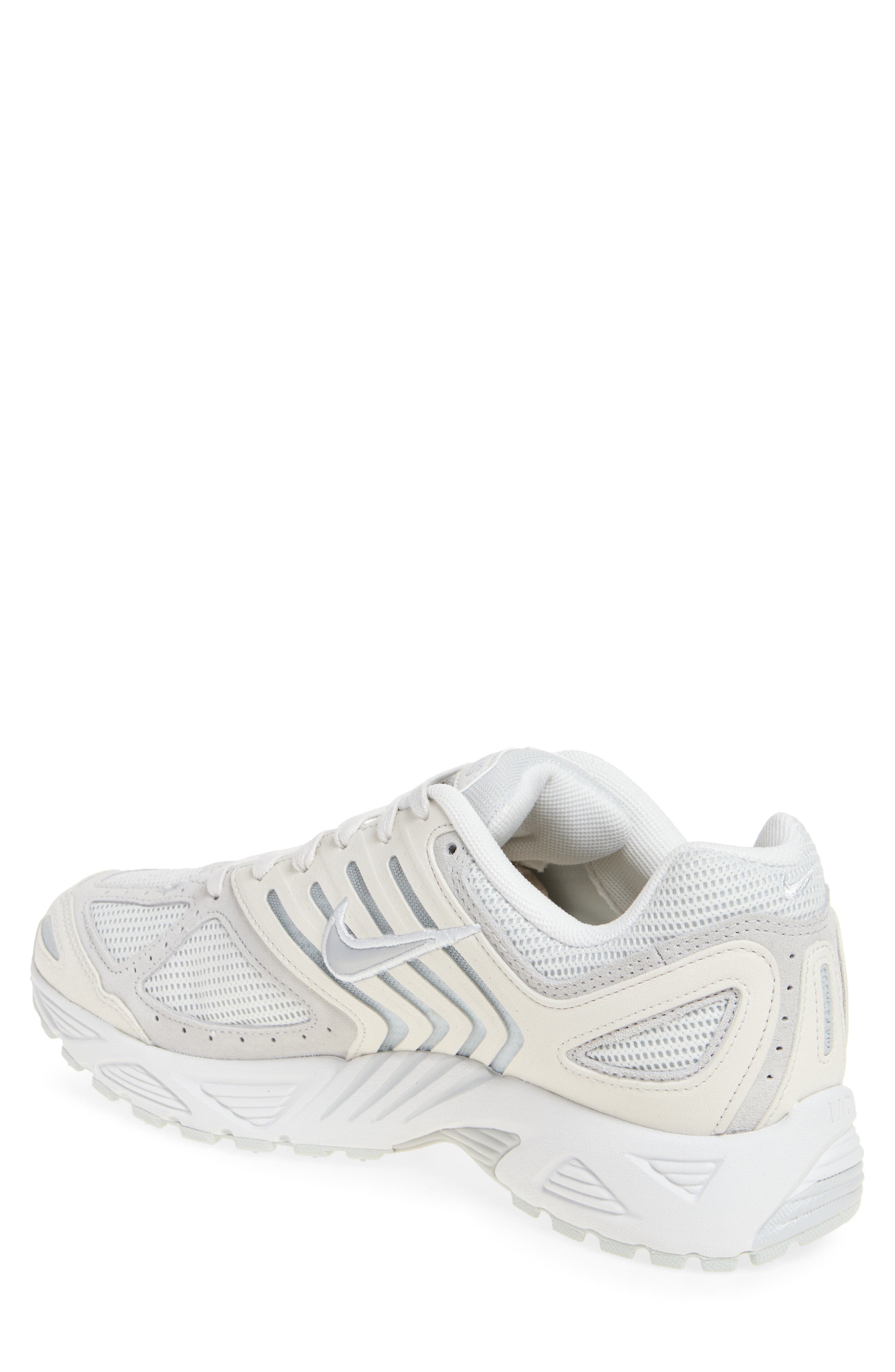 Air Pegasus 2005 SE Sneaker - image 2