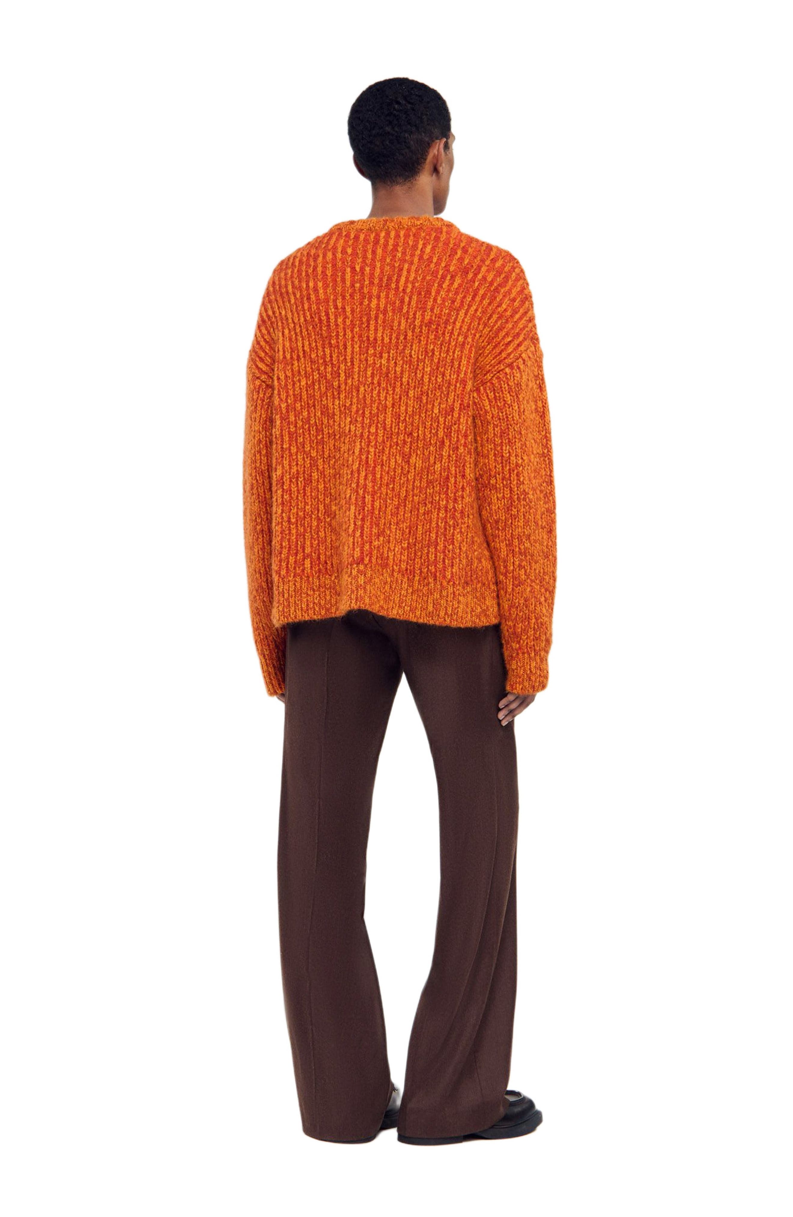 Round neck long-sleeve sweater - image 2