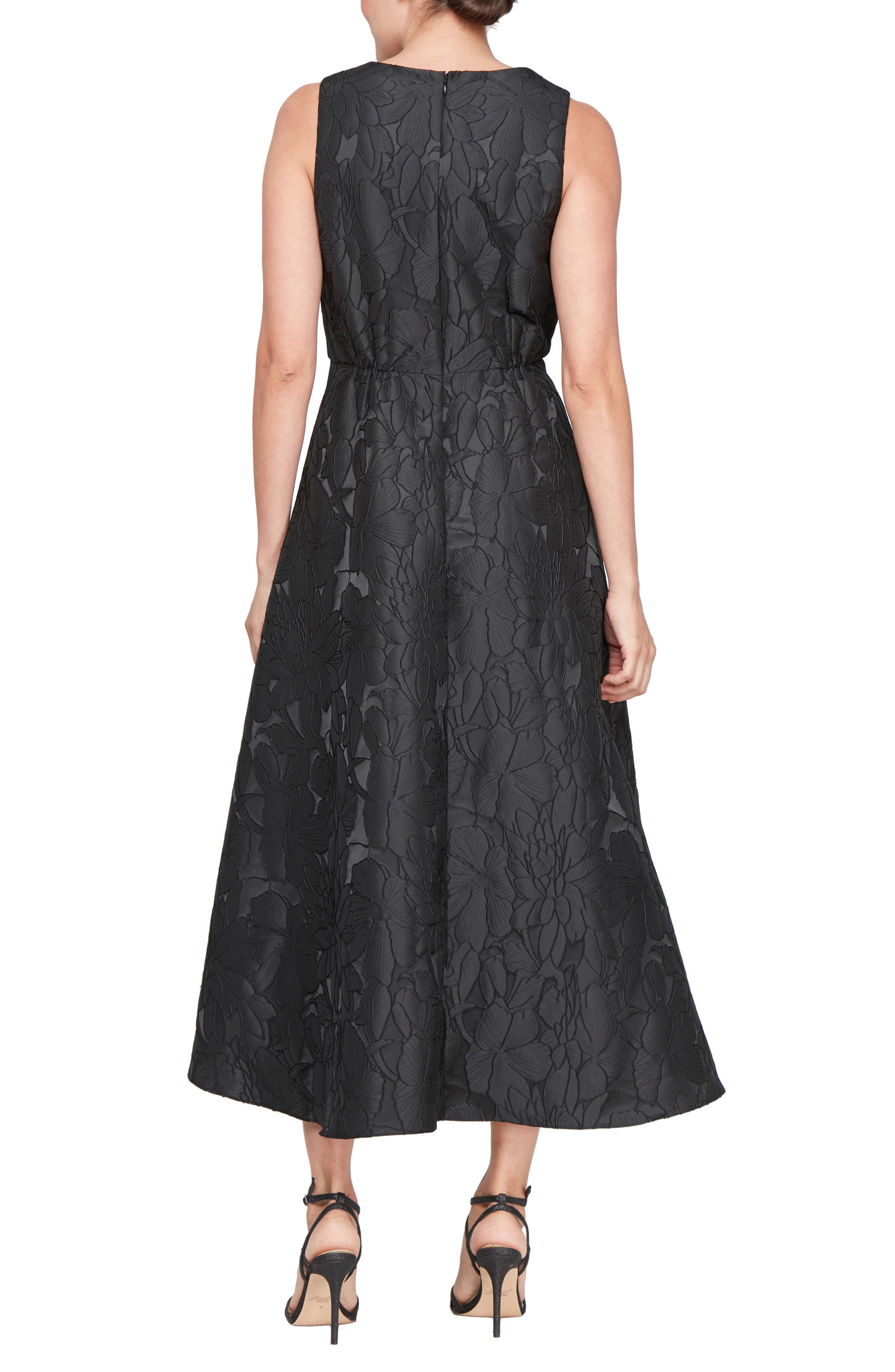 Floral Sleeveless High-Low Gown - image 2