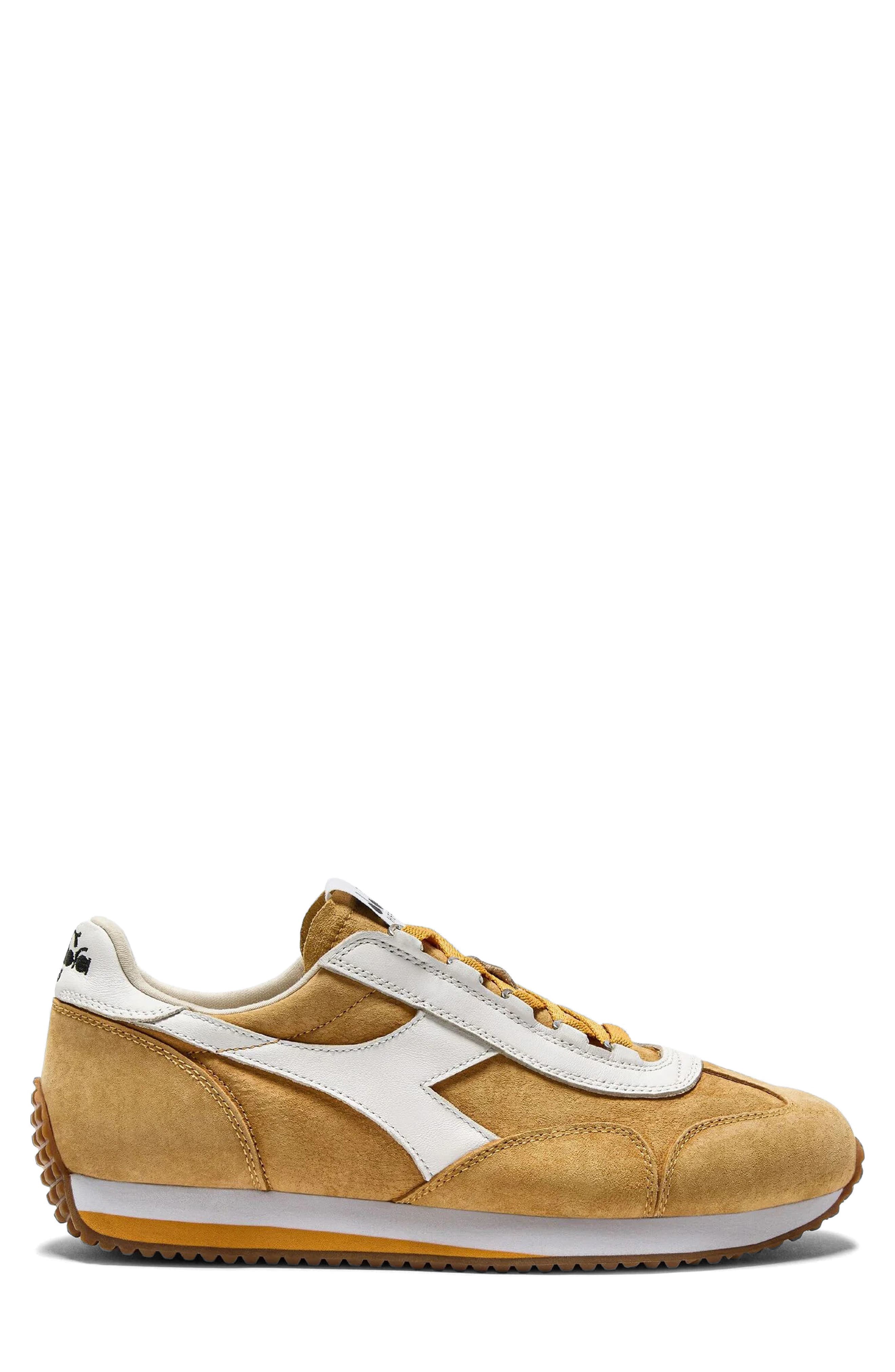 Equipe 75 Sneaker - image 2
