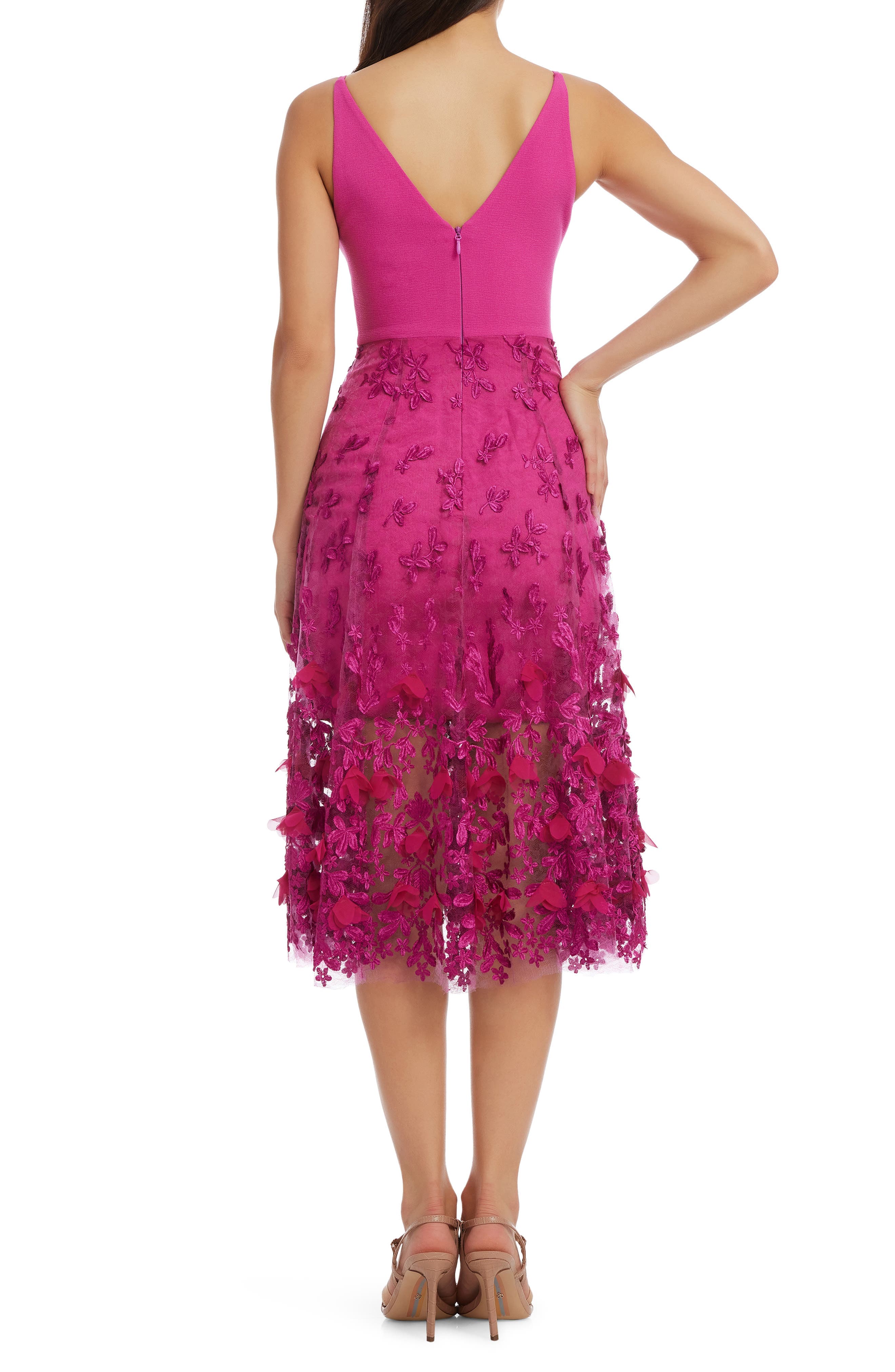 Darleen V-Neck Embroidered Mesh Cocktail Dress - image 4