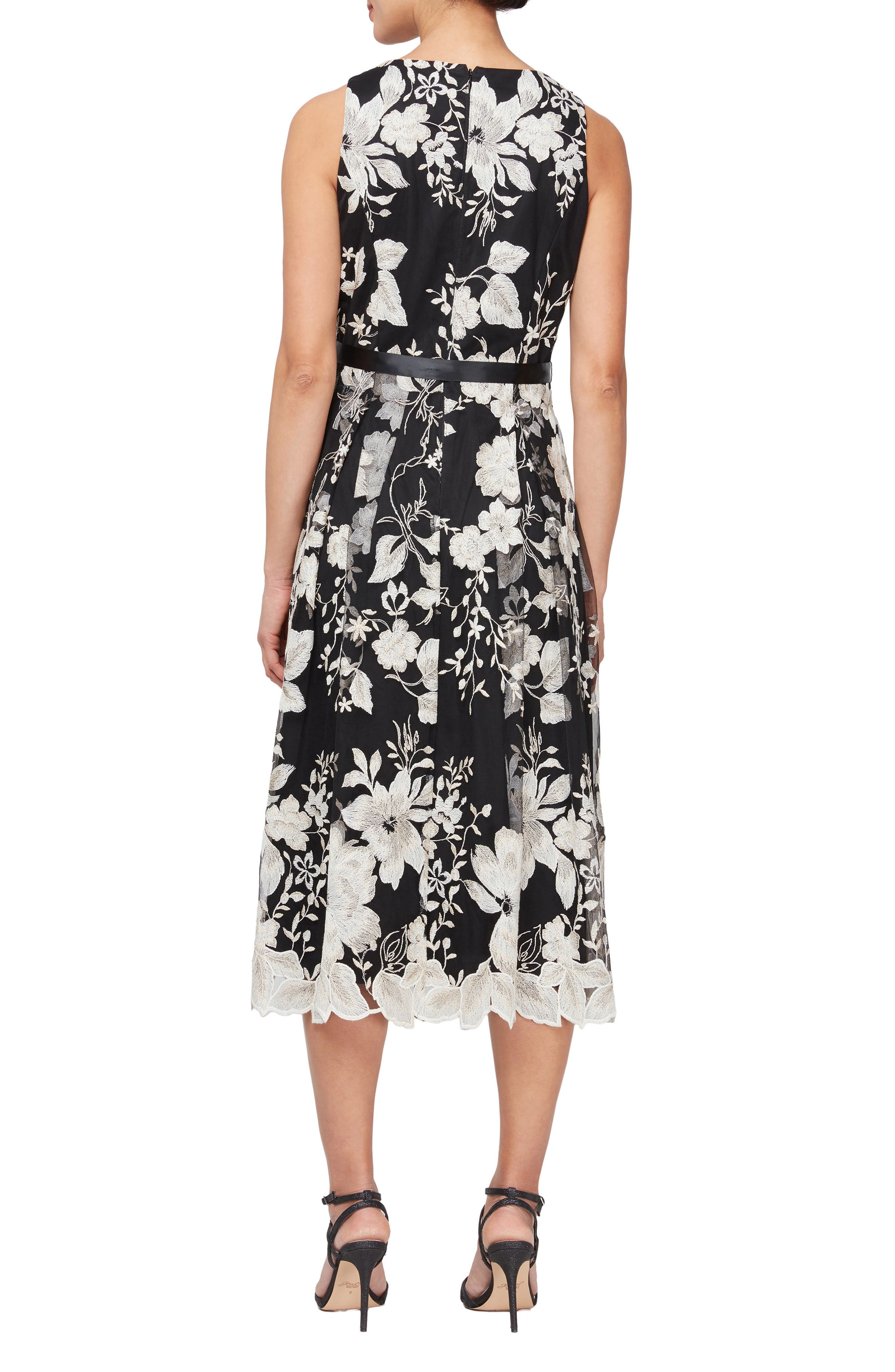 Floral Embroidered Midi Dress - image 2