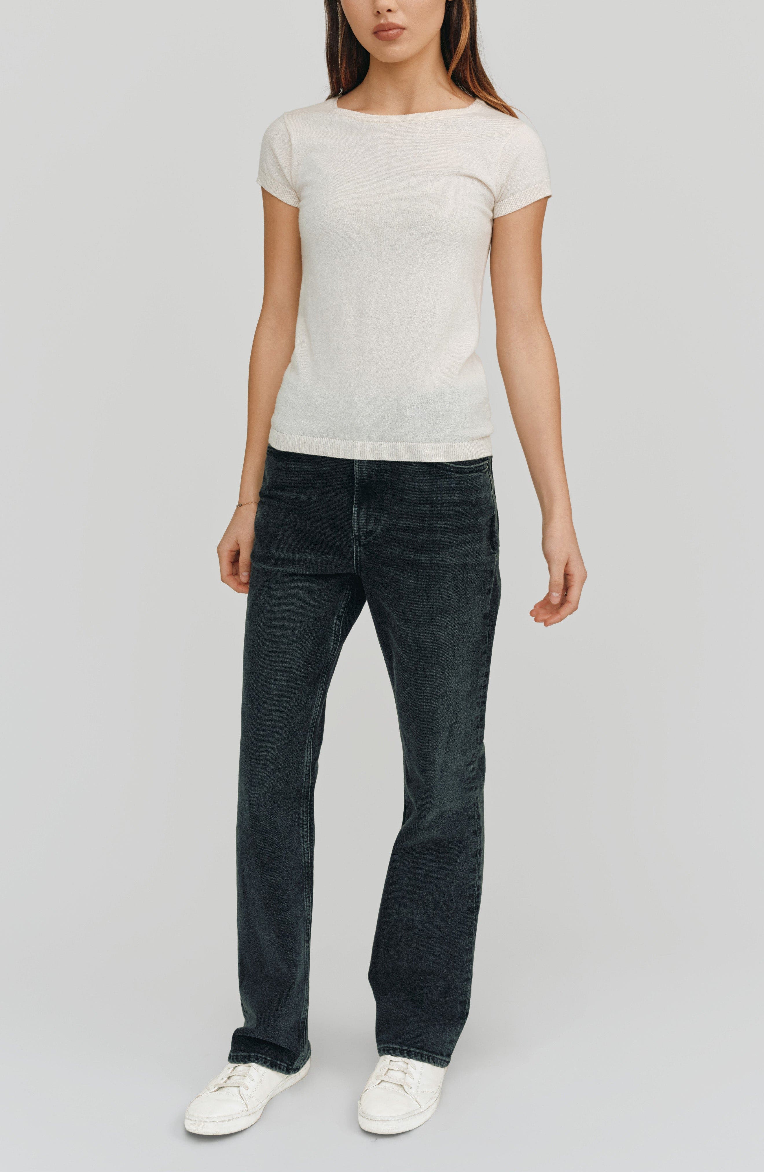 Greta Tee - image 4