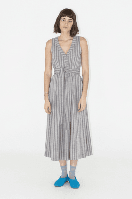 Callie Sleeveless Belted V-neck Dress - image 3