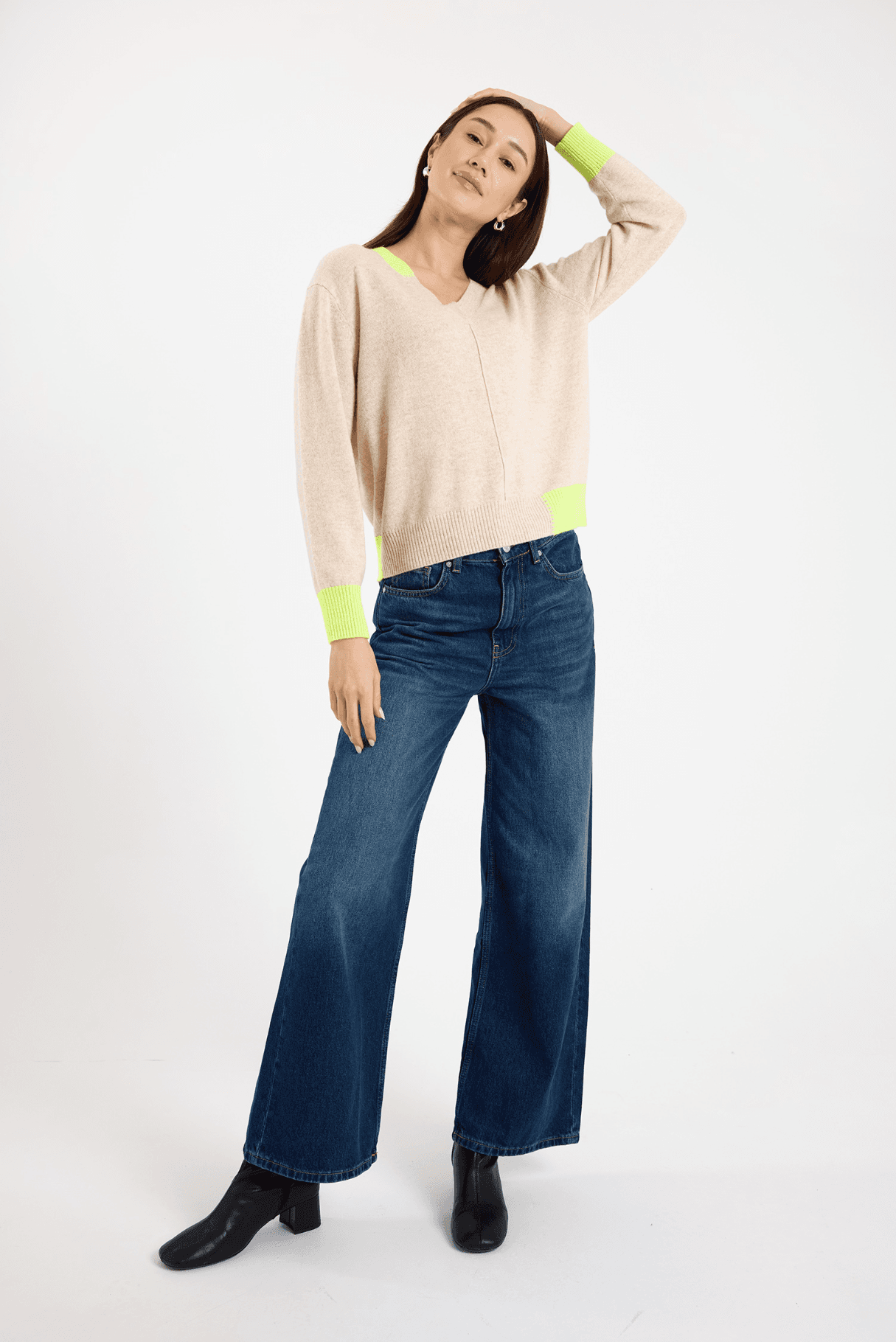 Maria V-Neck 100% Cashmere Sweater - image 2