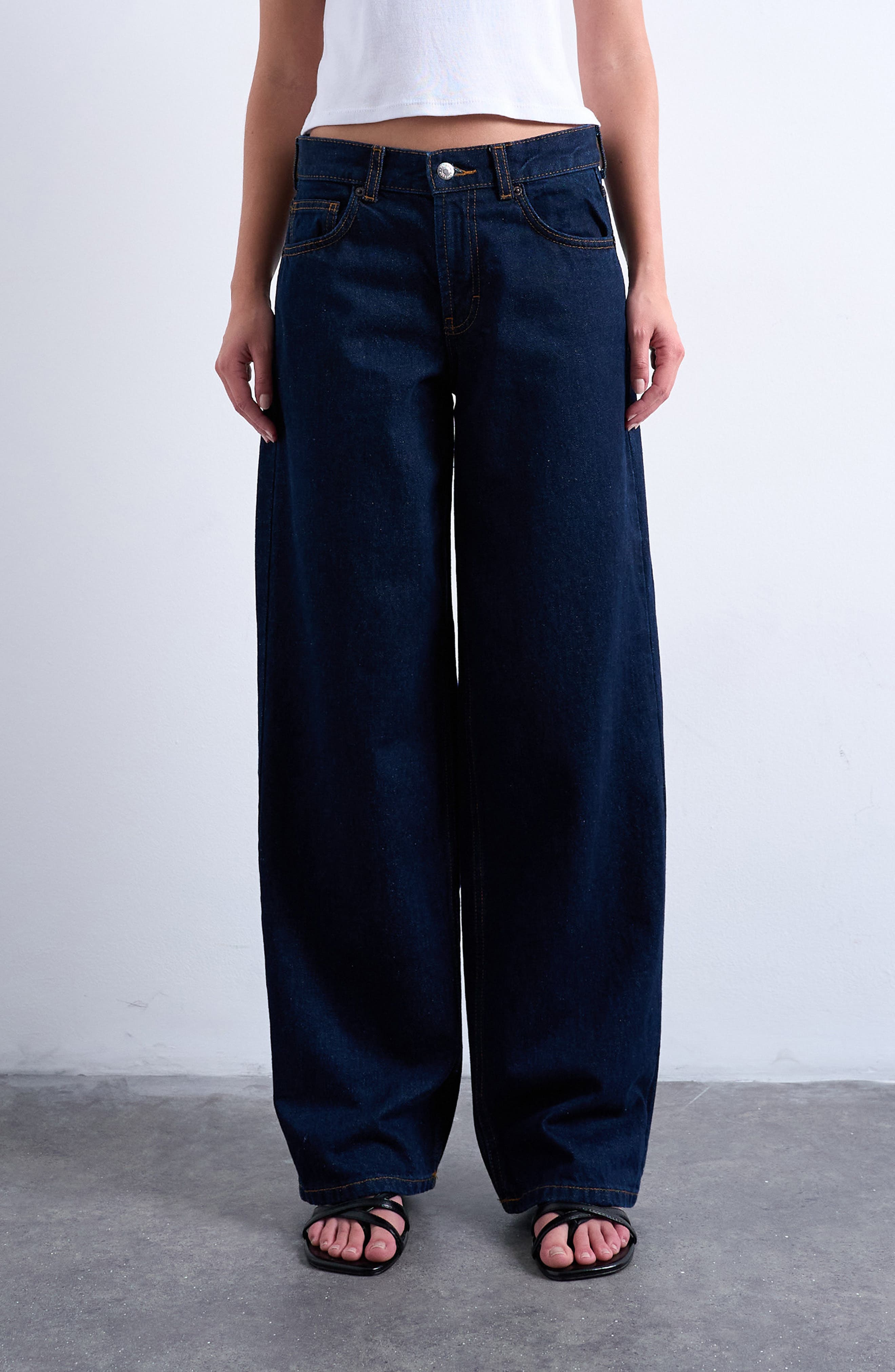 Cinch Low Rise Relaxed Jeans - image 1