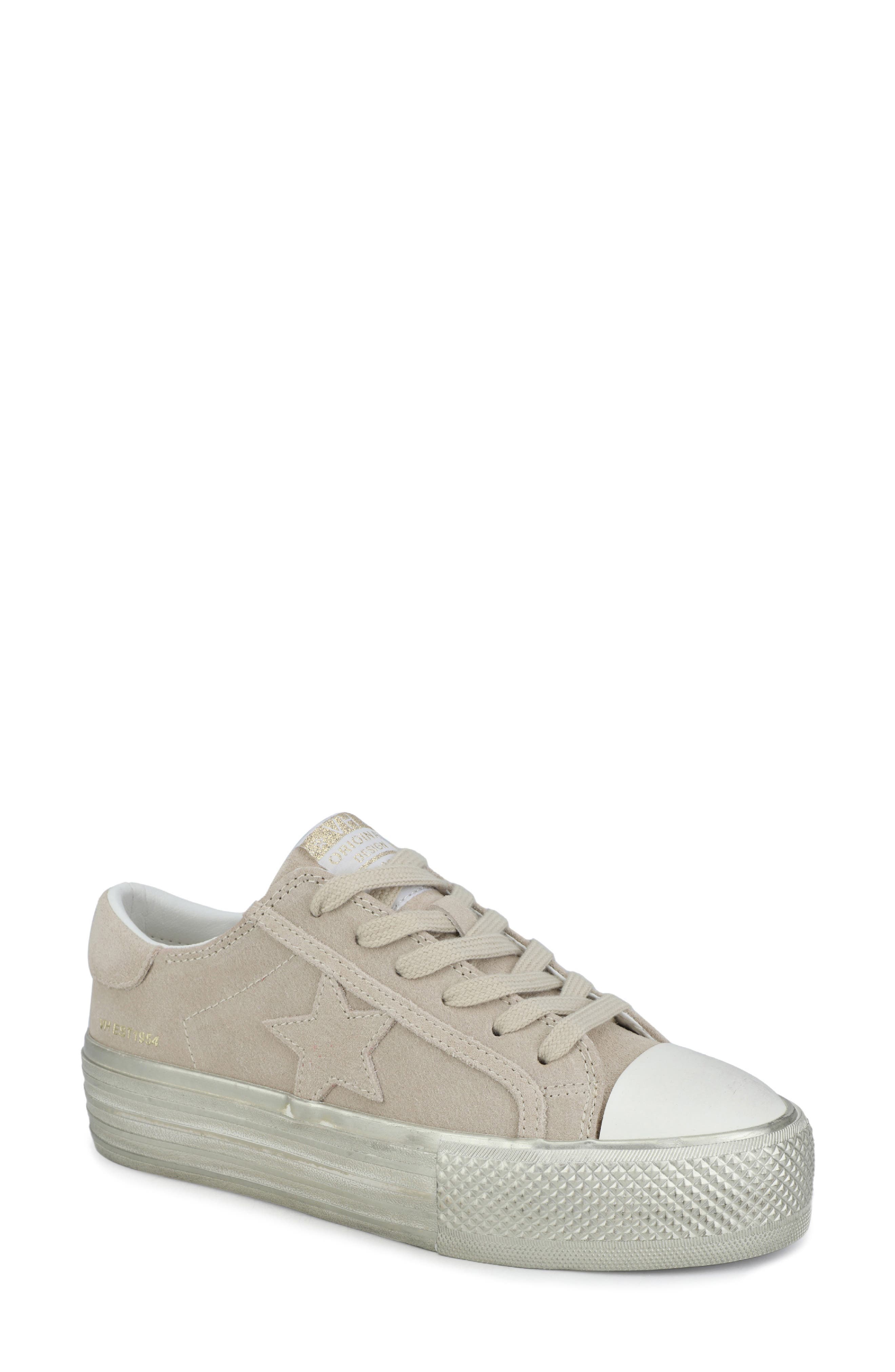 Amaze Platform Metallic Sneaker