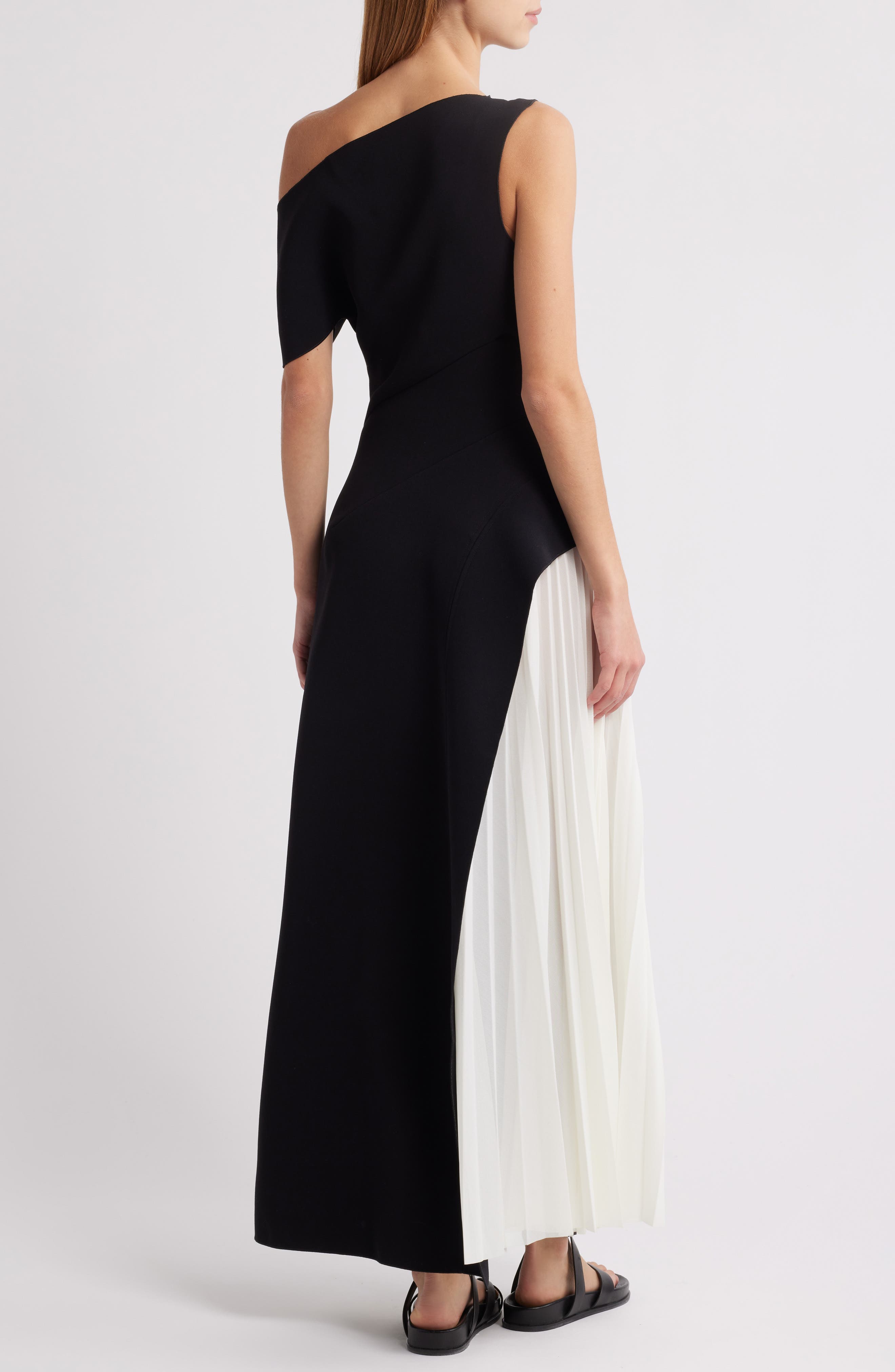 Sudden One-Shoulder Contrast Gown - image 2