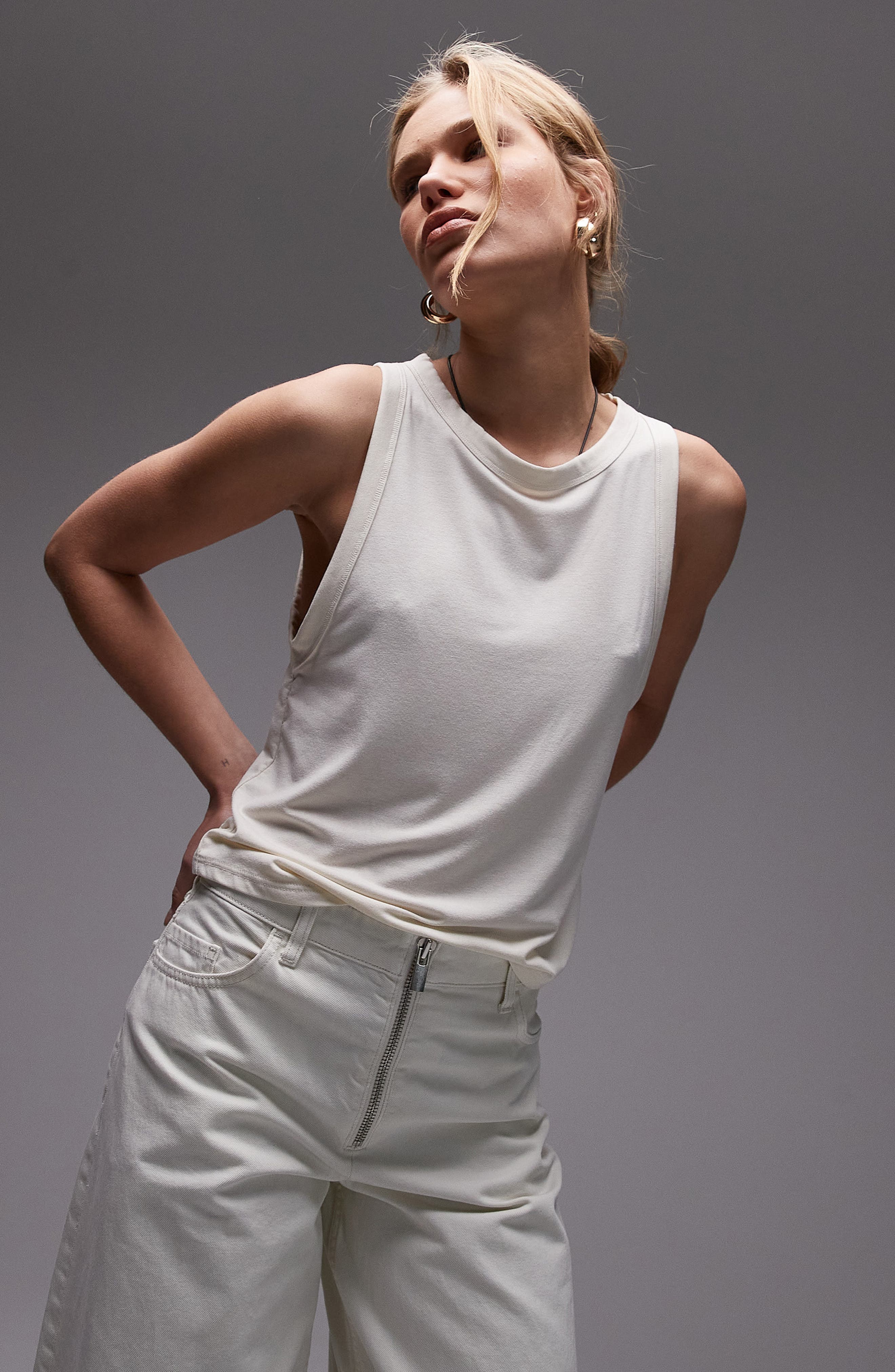 Loose Fit Crewneck Tank - image 1