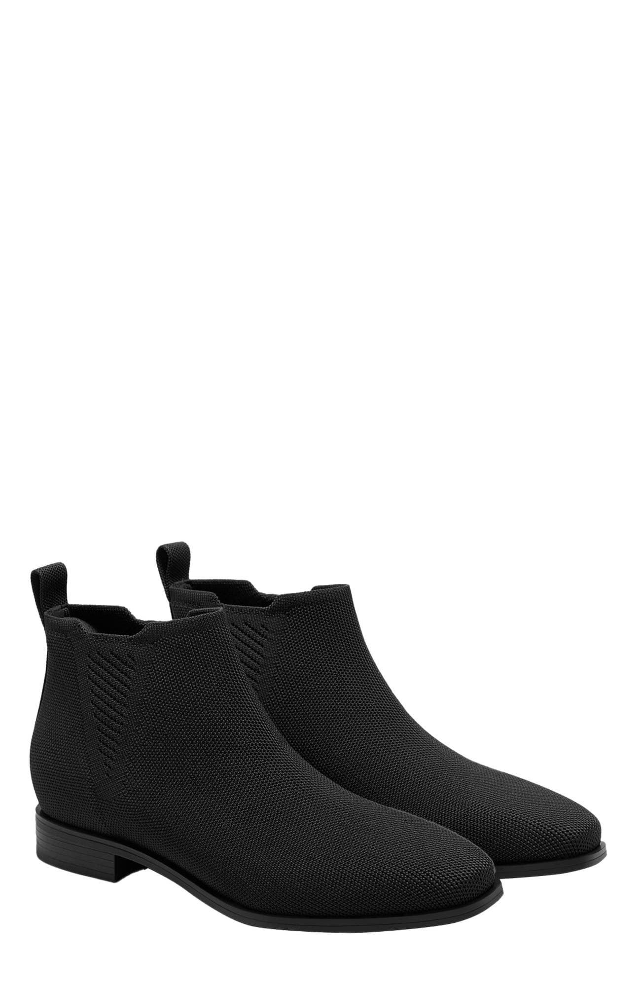 Ryan Slip-On Chelsea Boots