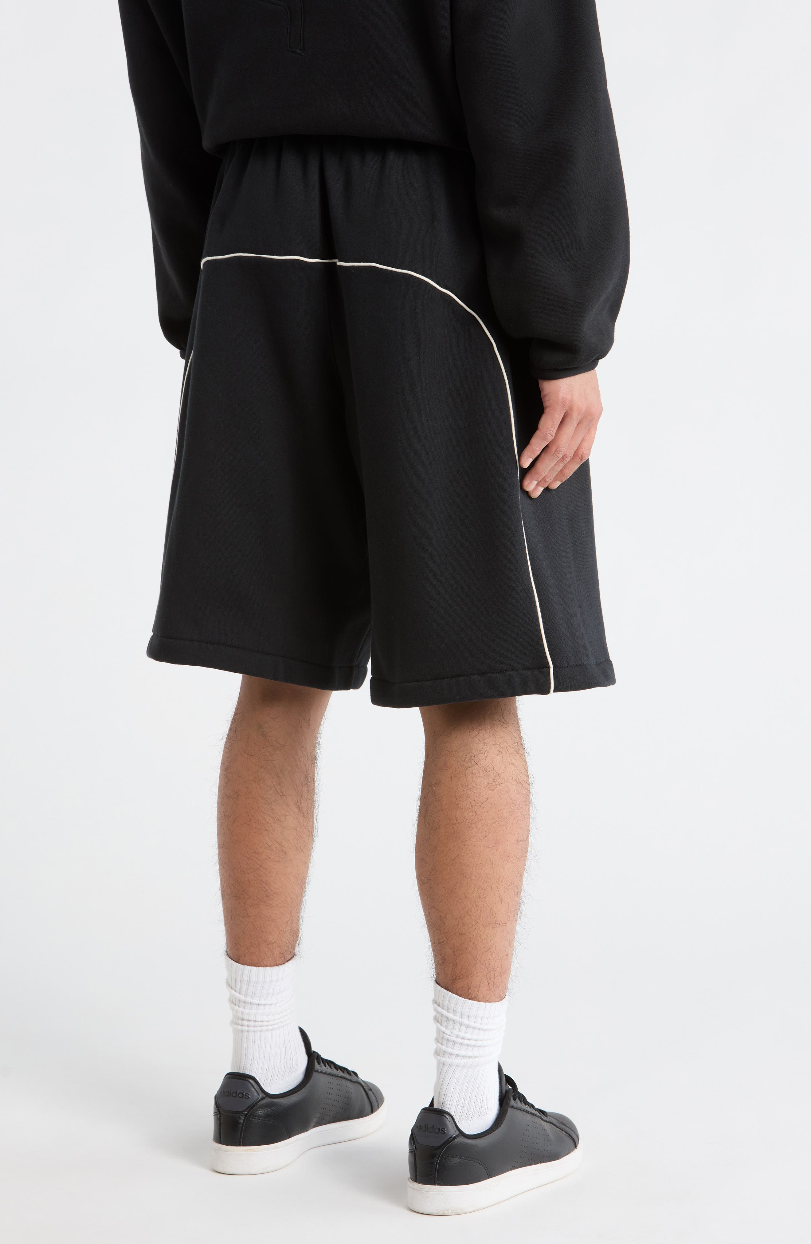 Active Trace Relaxed Shorts - image 2
