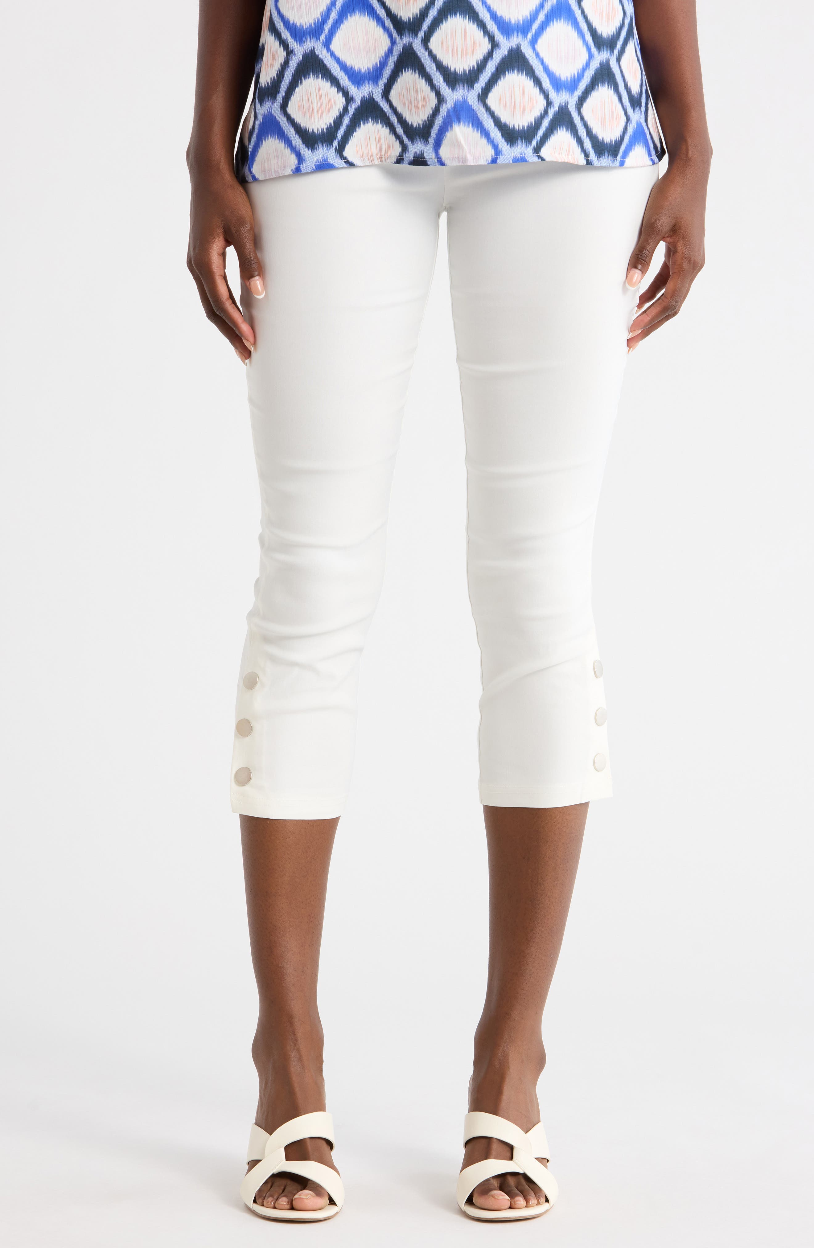 High Waist Pull-On Capri Pants - image 3
