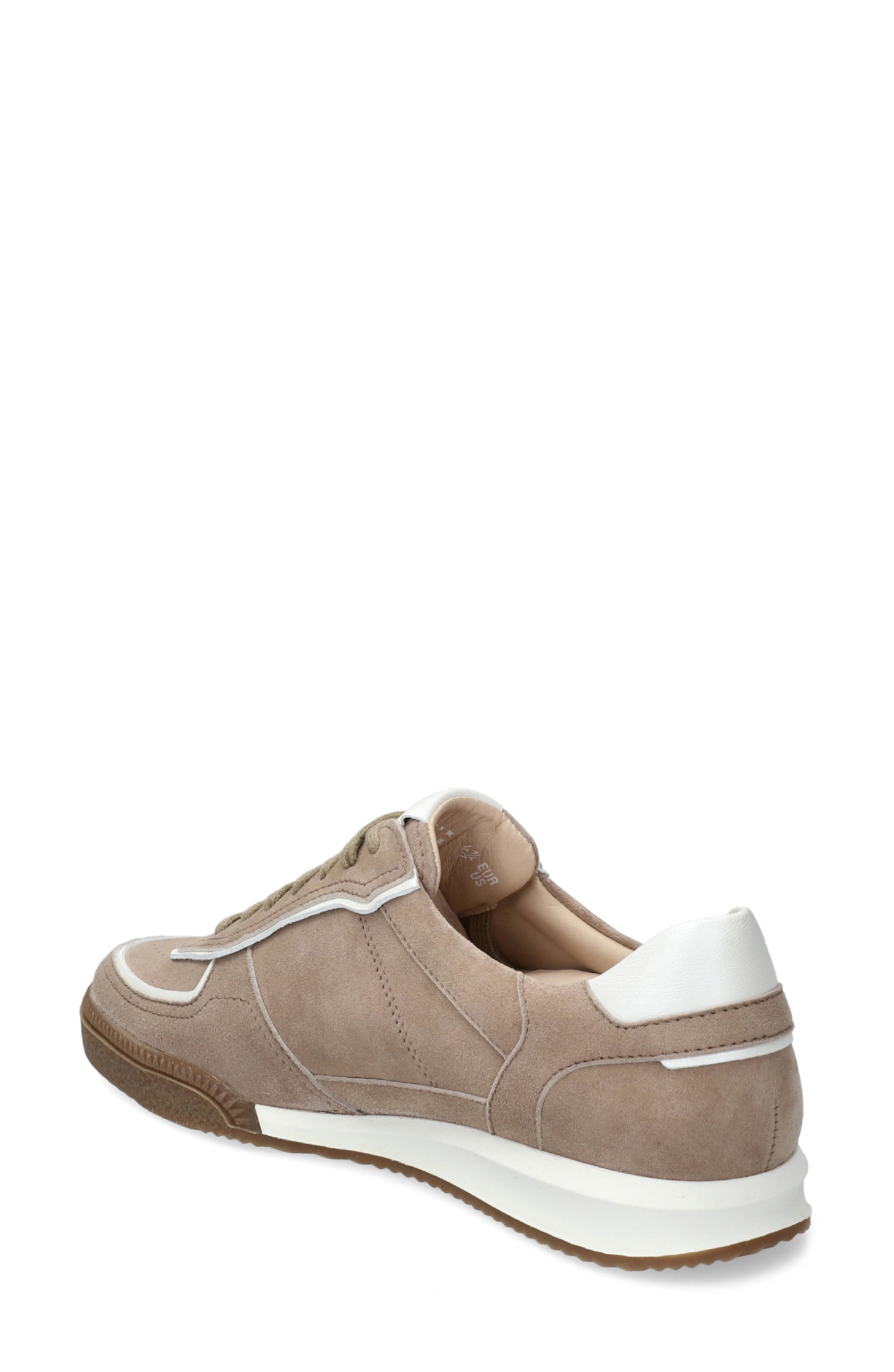 Wanessa Sneaker - image 2