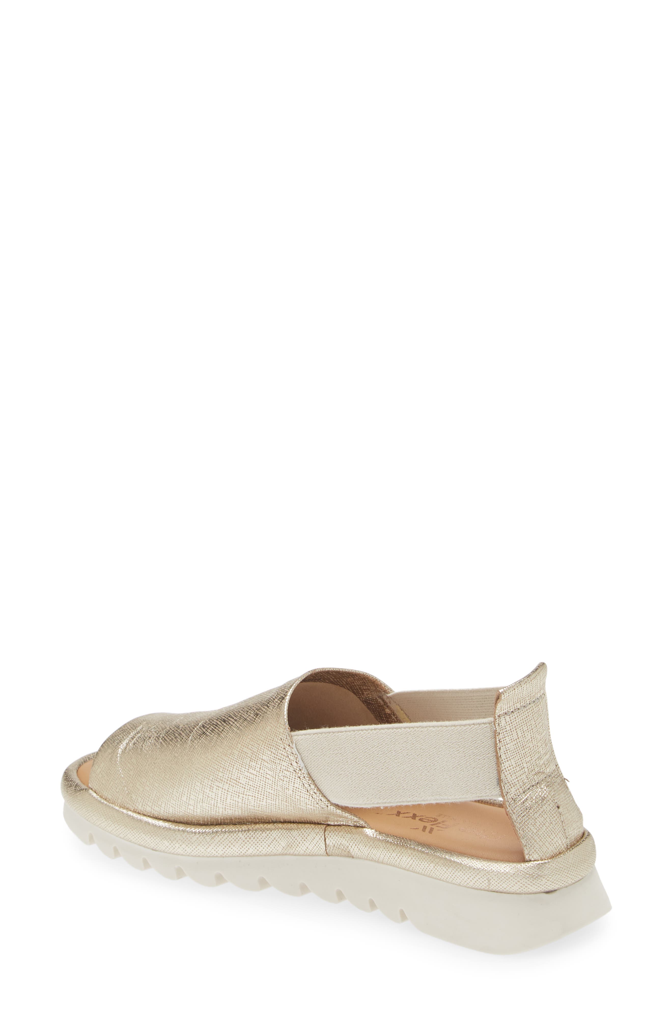 Wat Is Wav 2 Sandal - image 2