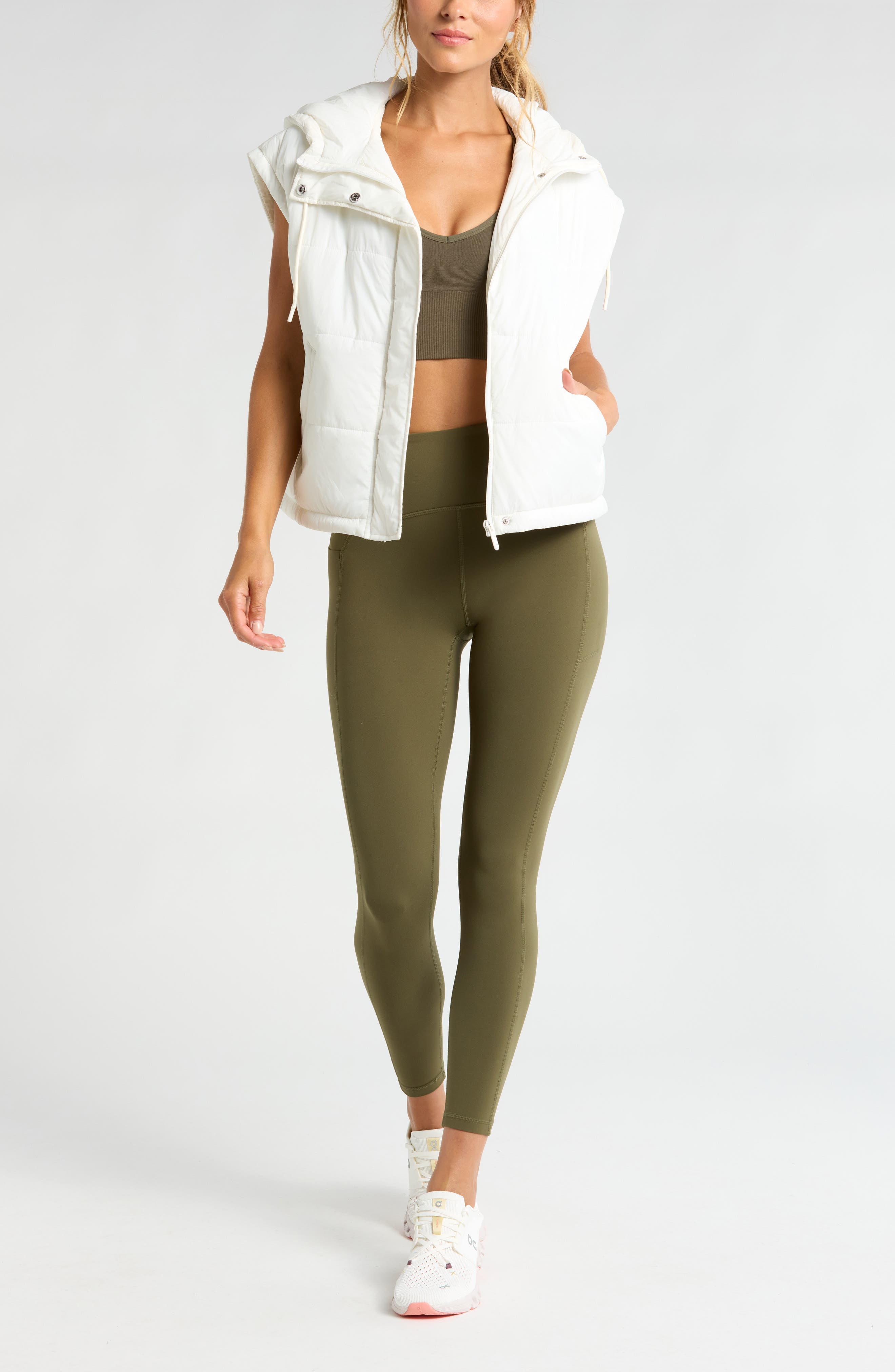 Studio Luxe High Waist Pocket 7/8 Leggings - image 2