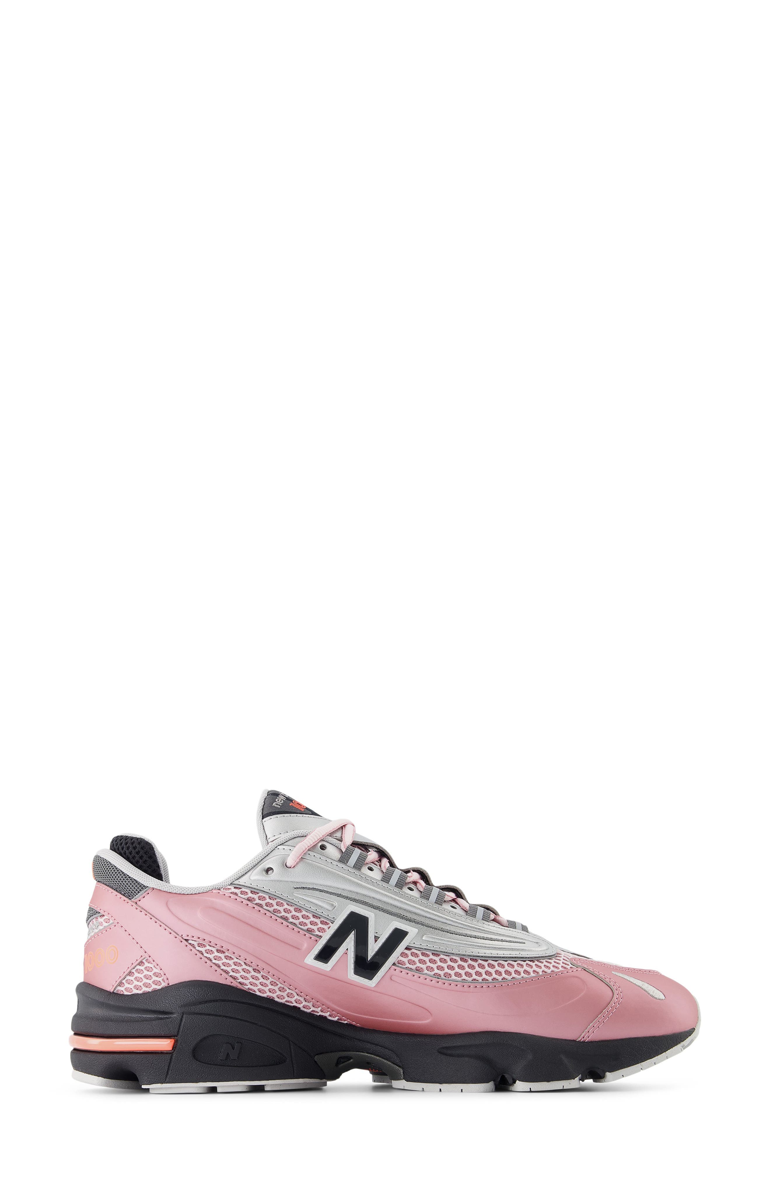 1000 Sneaker - image 2