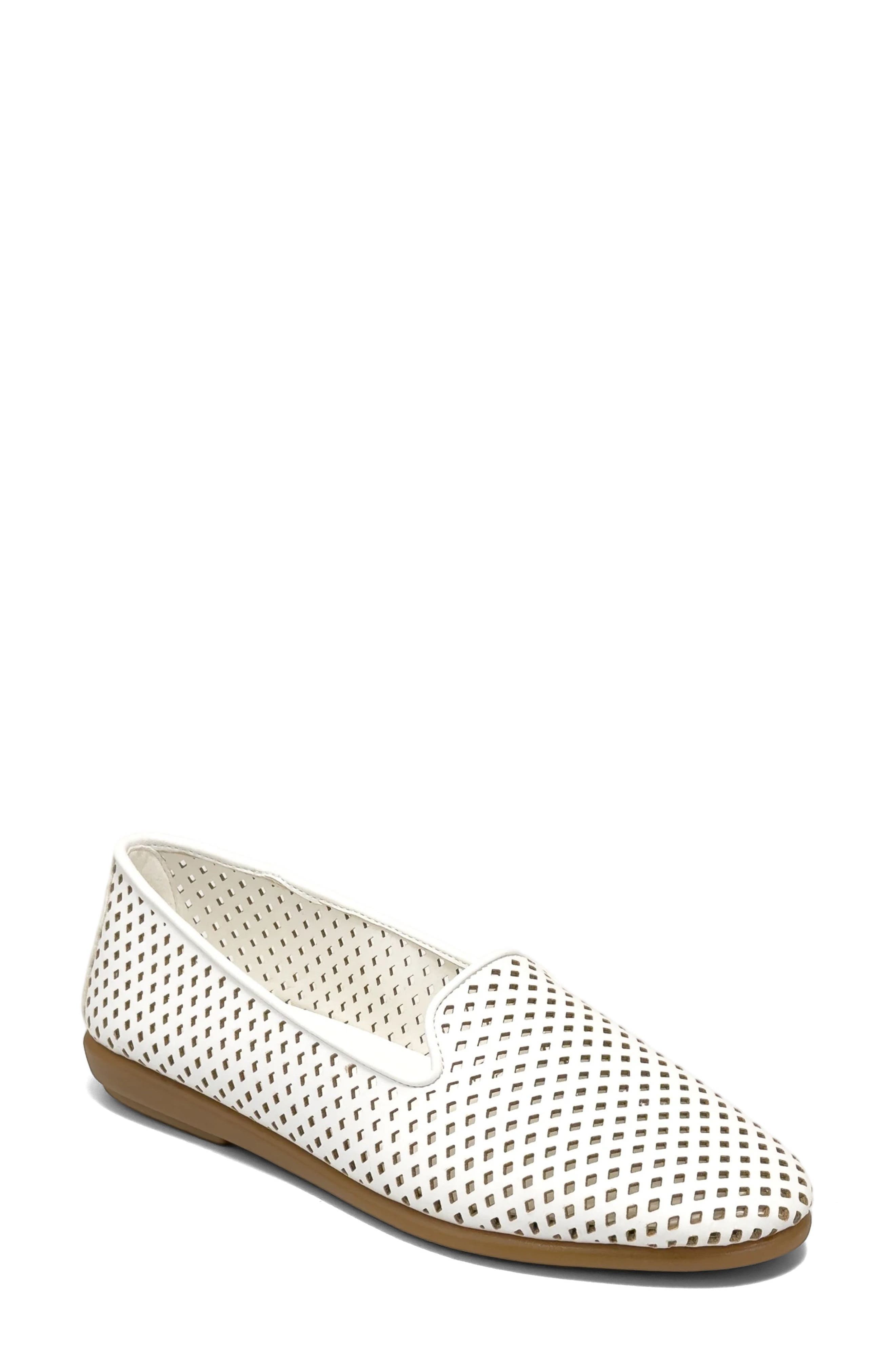 Betunia Ballet Flat - image 1