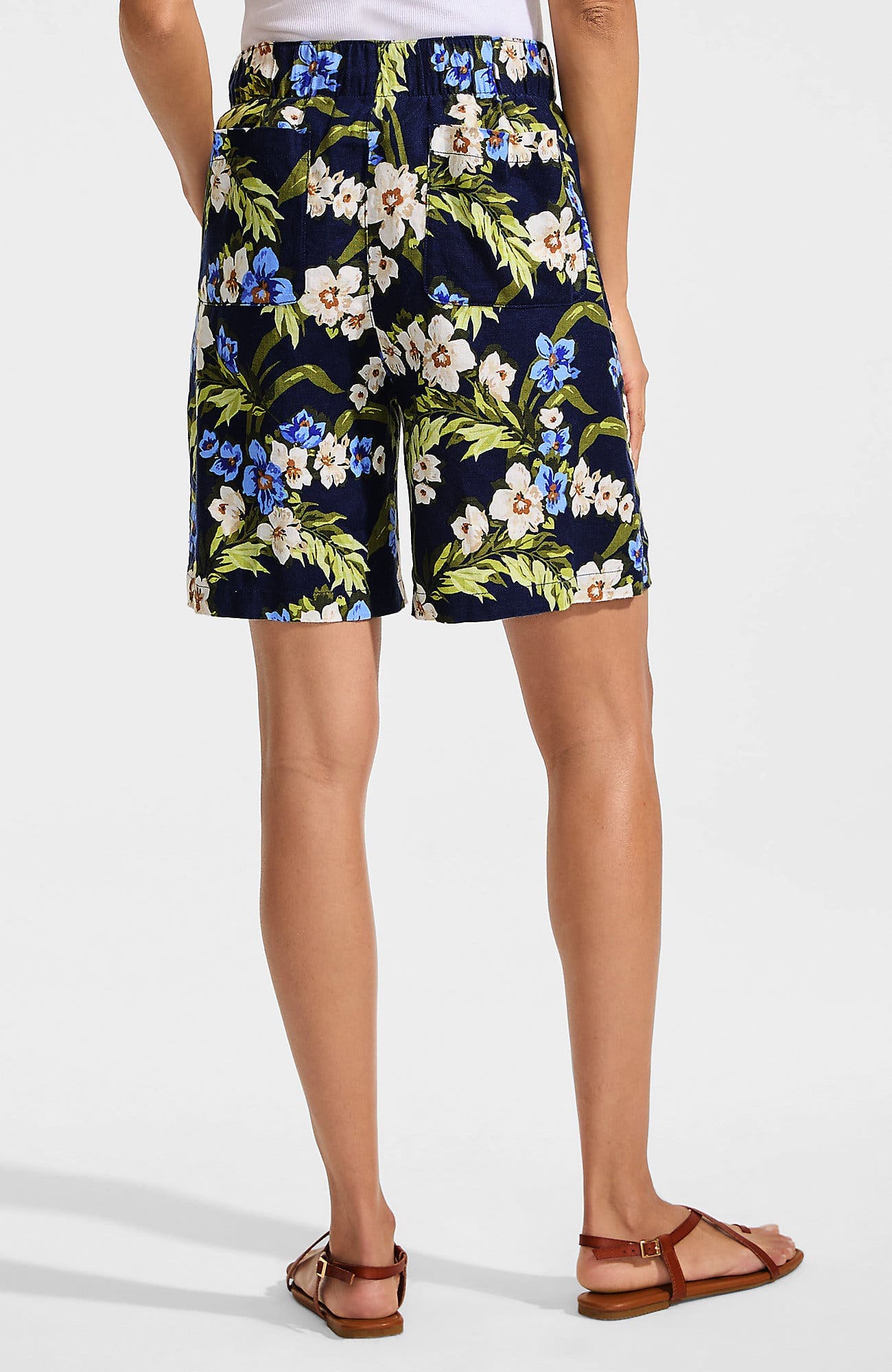 Linen High Rise Pull On 7" Shorts - image 4