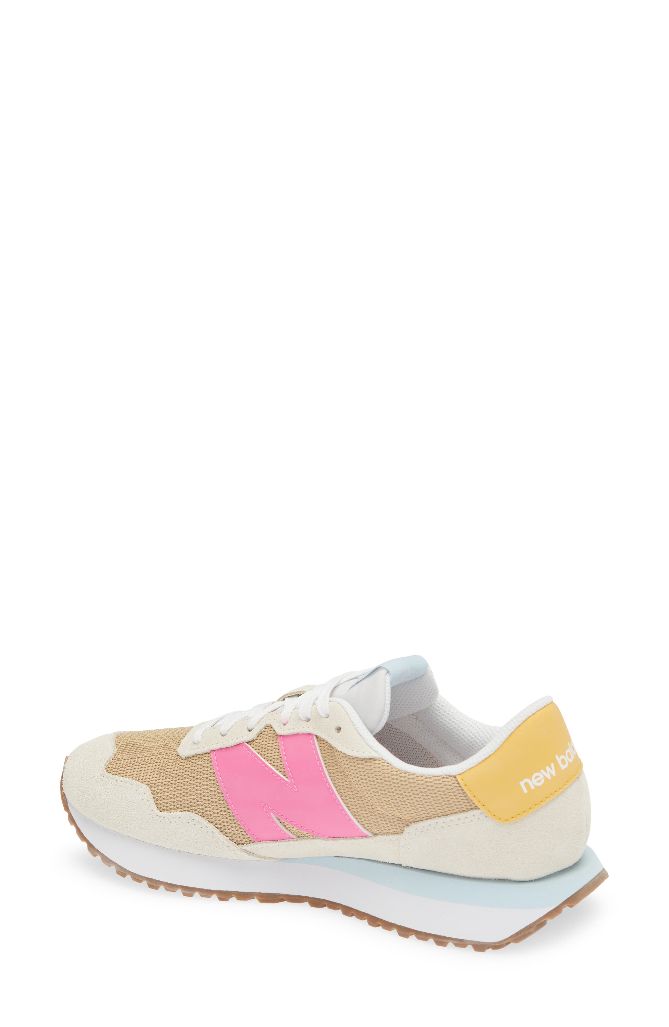 237 Sneaker - image 4