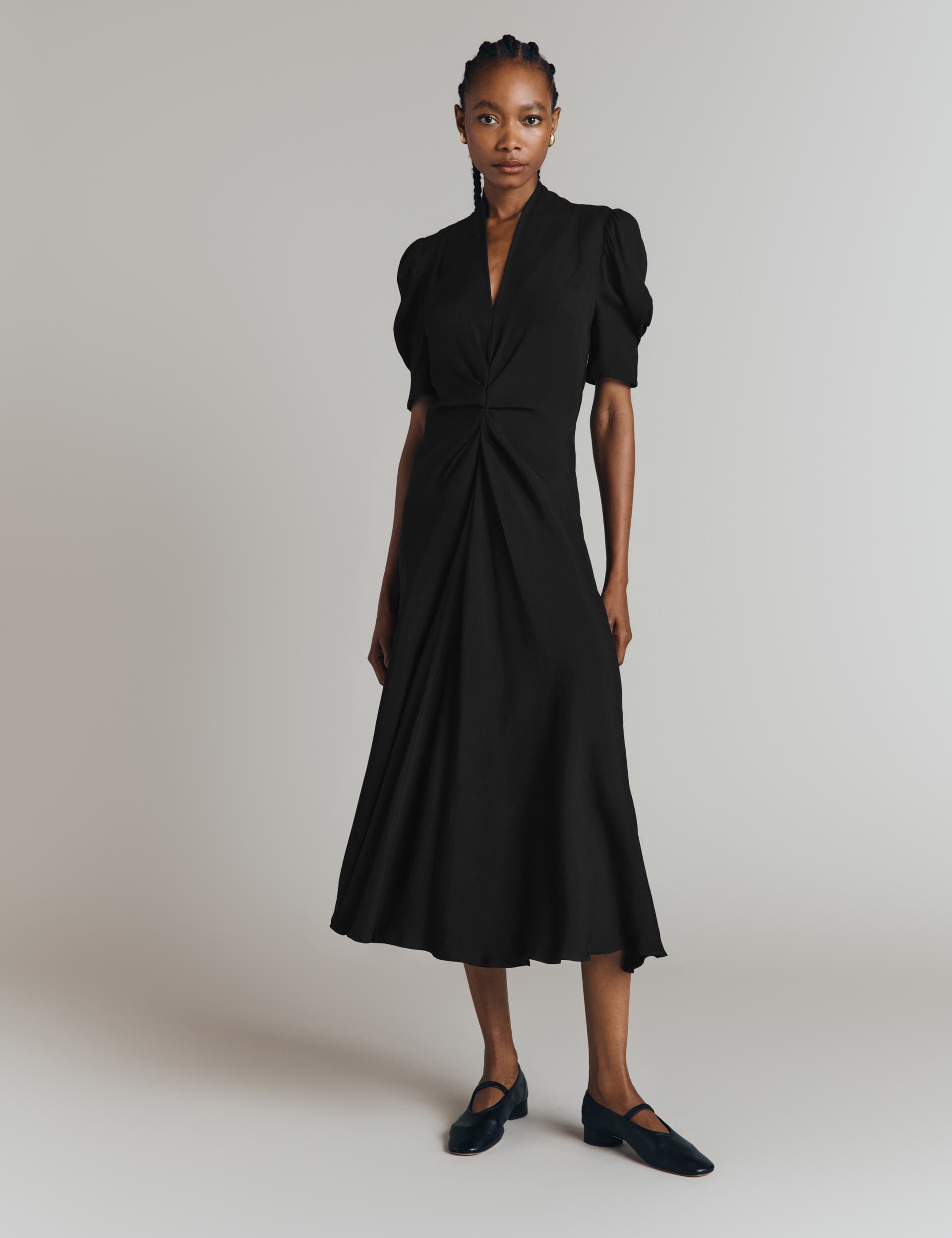 Capri Crepe Short Sleeve Midi Dress - image 2