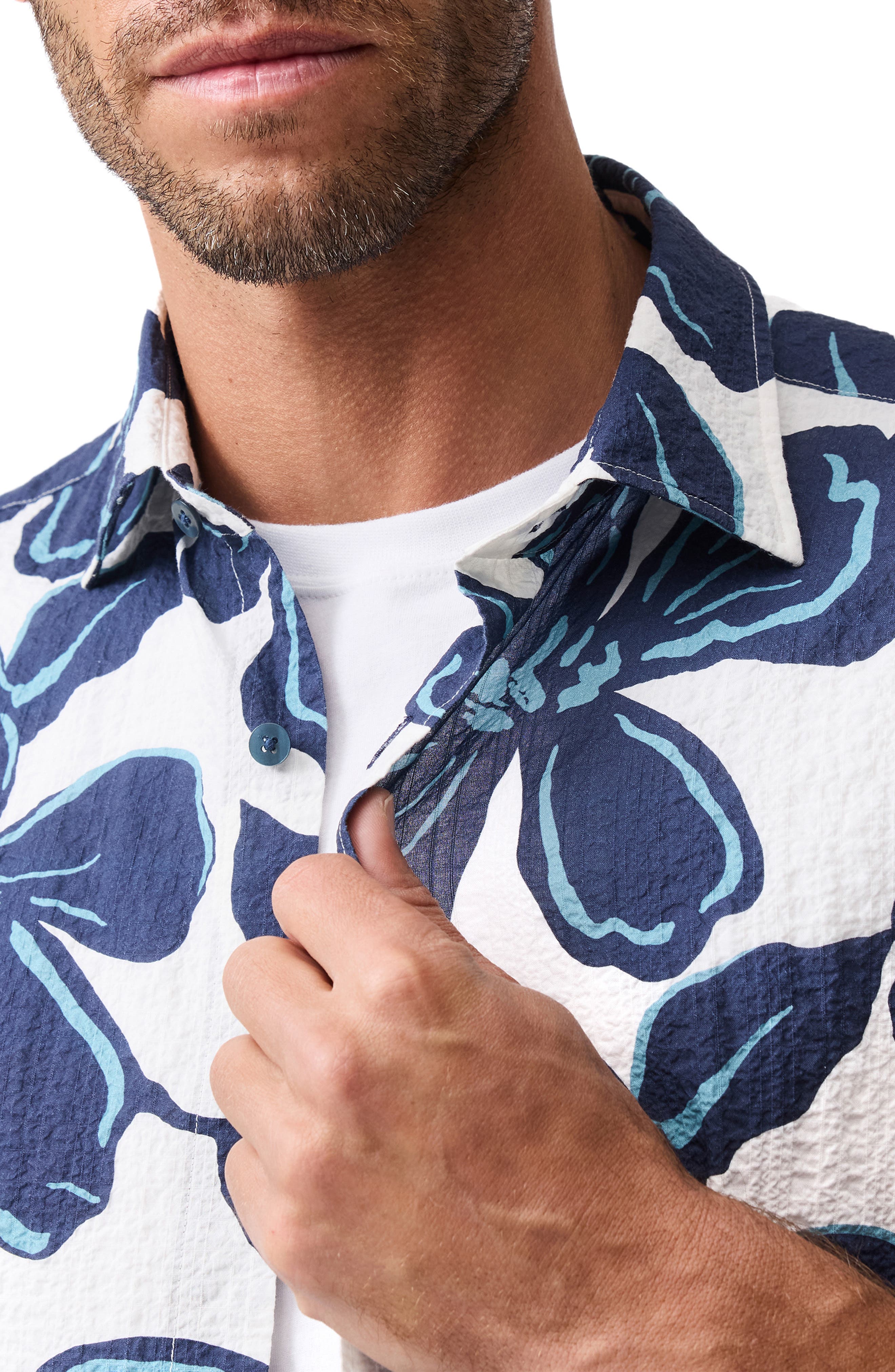Hamilton Bay Weekend Fit Floral Short Sleeve Stretch Seersucker Button-Up Shirt - image 2