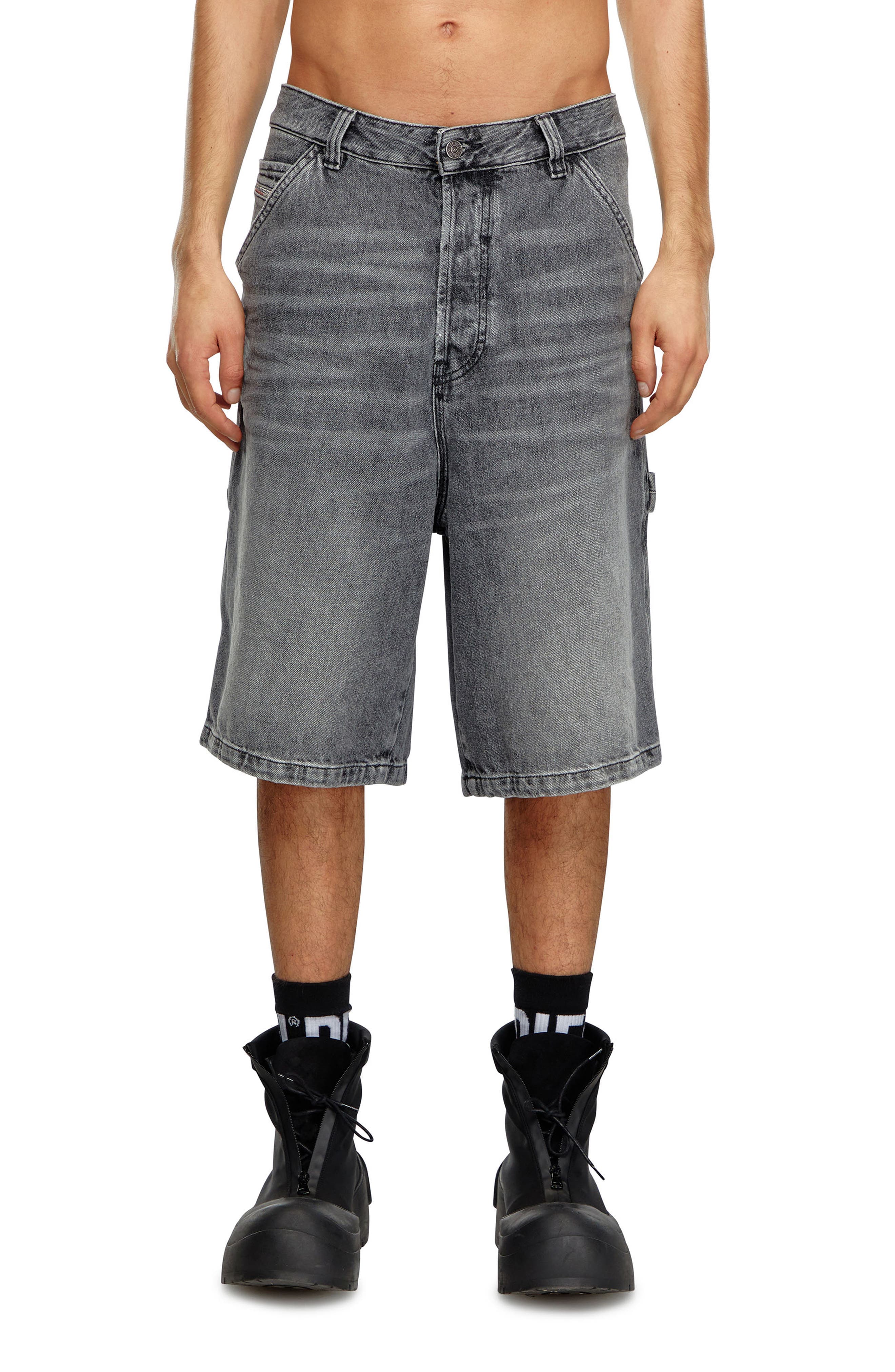 D-Livery Relaxed Fit Denim Shorts - image 1