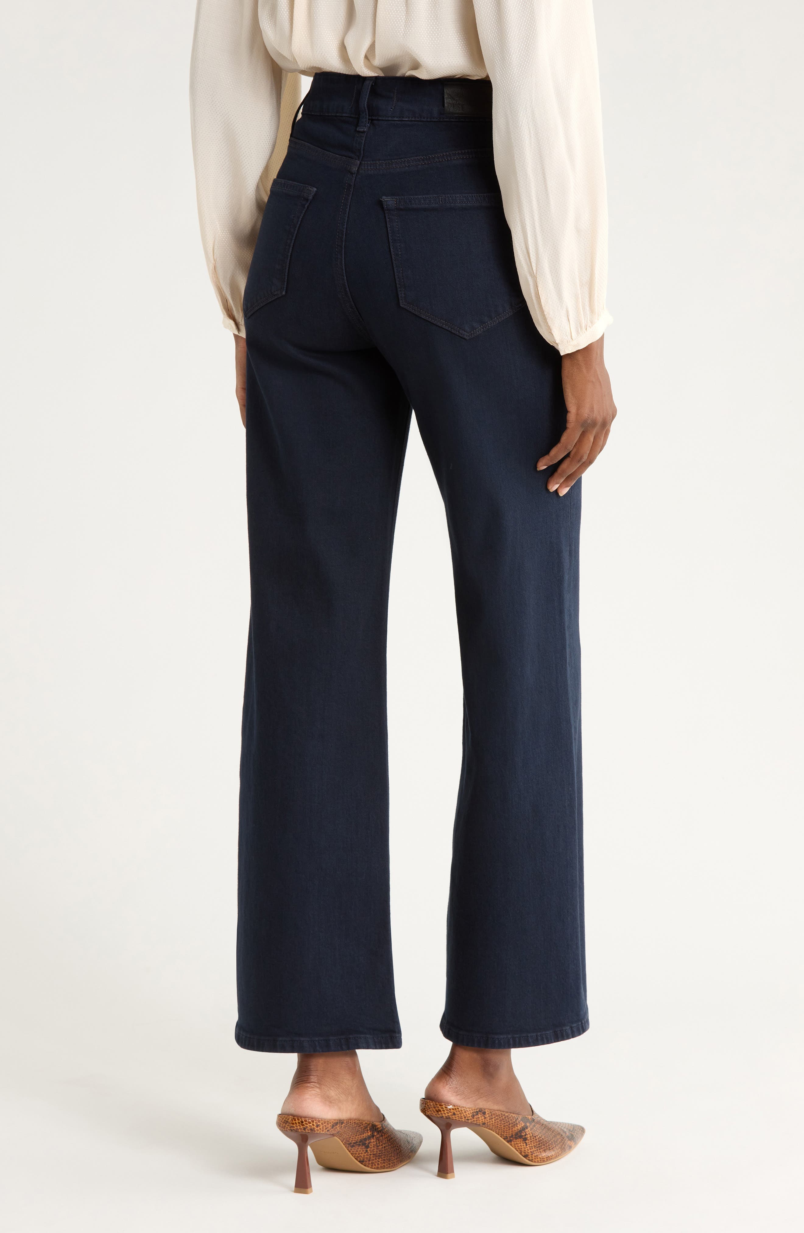 Anessa High Waist Patch Pocket Wide Leg Jeans - image 2