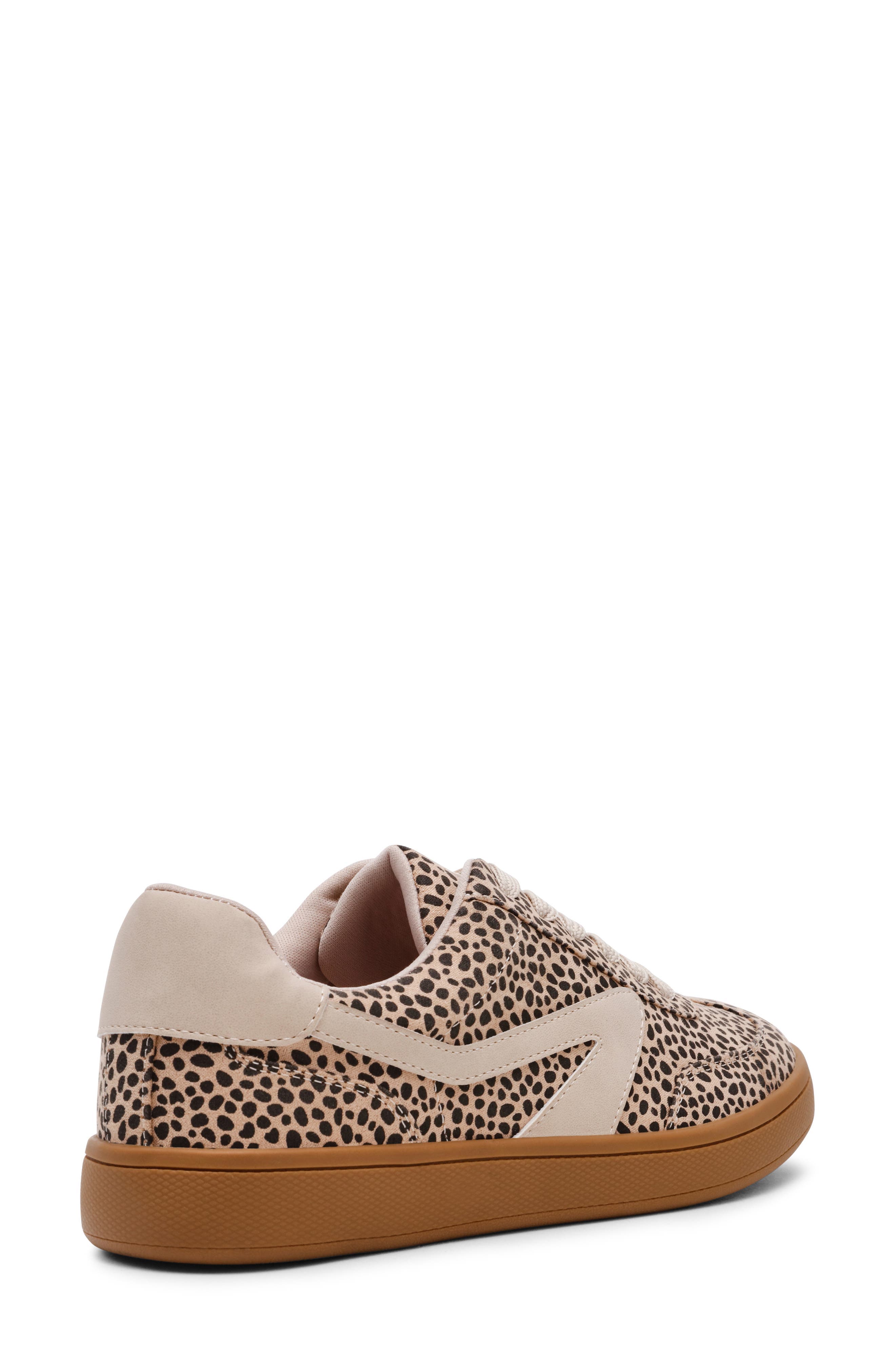 Voyage Sneaker - image 4