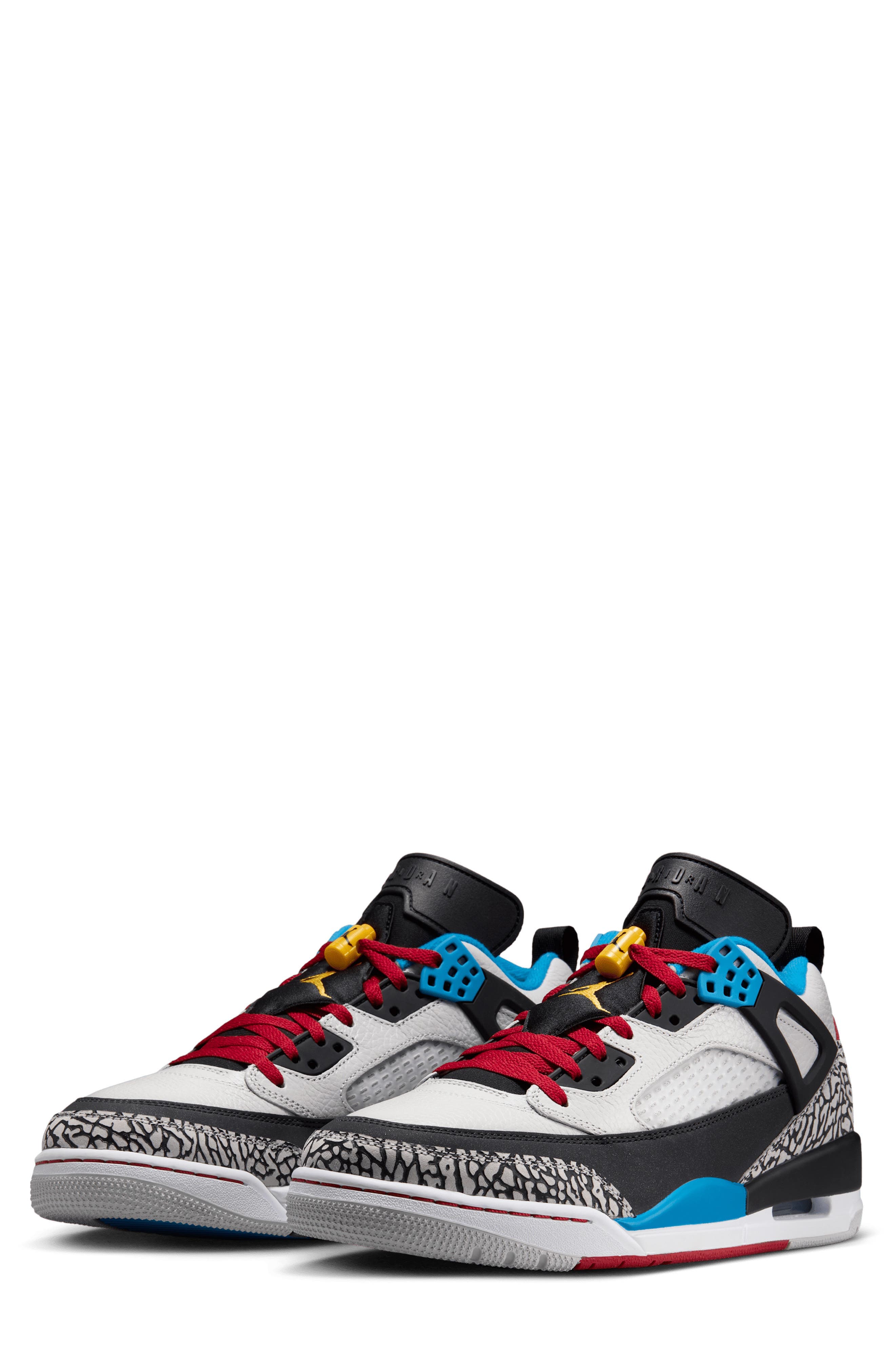 Spizike Low SE Sneaker - image 1