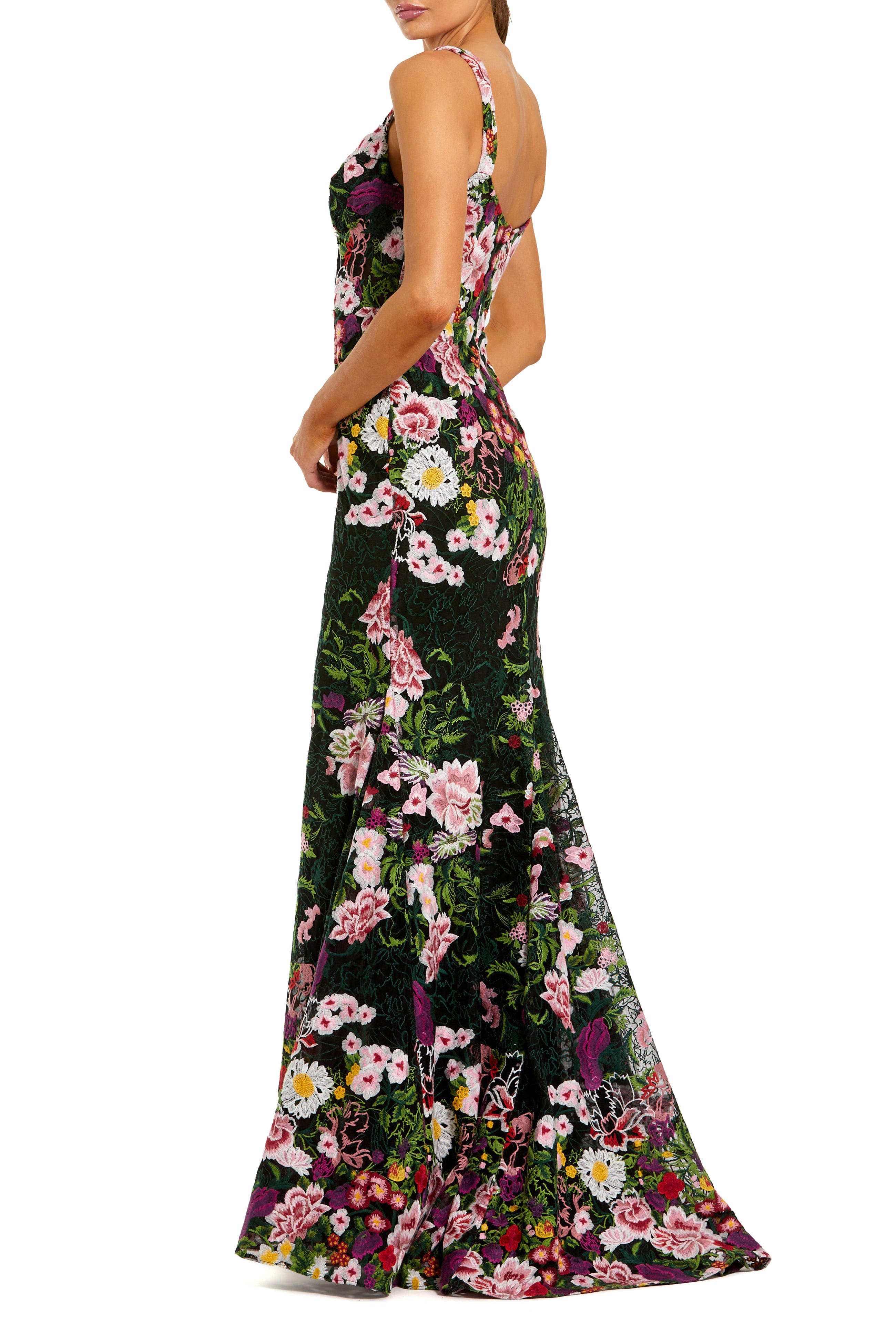 Sleeveless Scoop Neck Embroidered Mermaid Gown - image 2