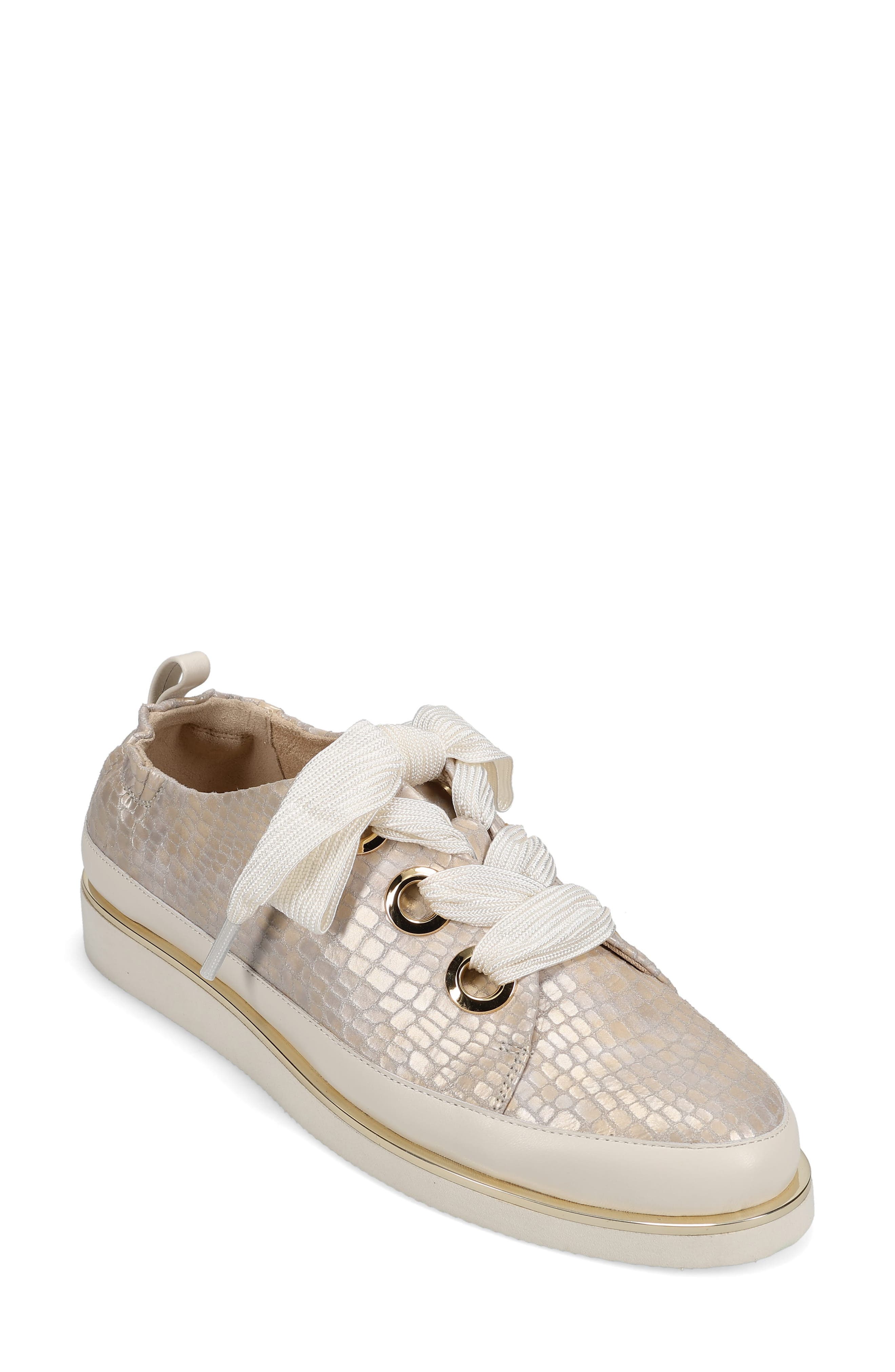 Quenda Metallic Sneaker