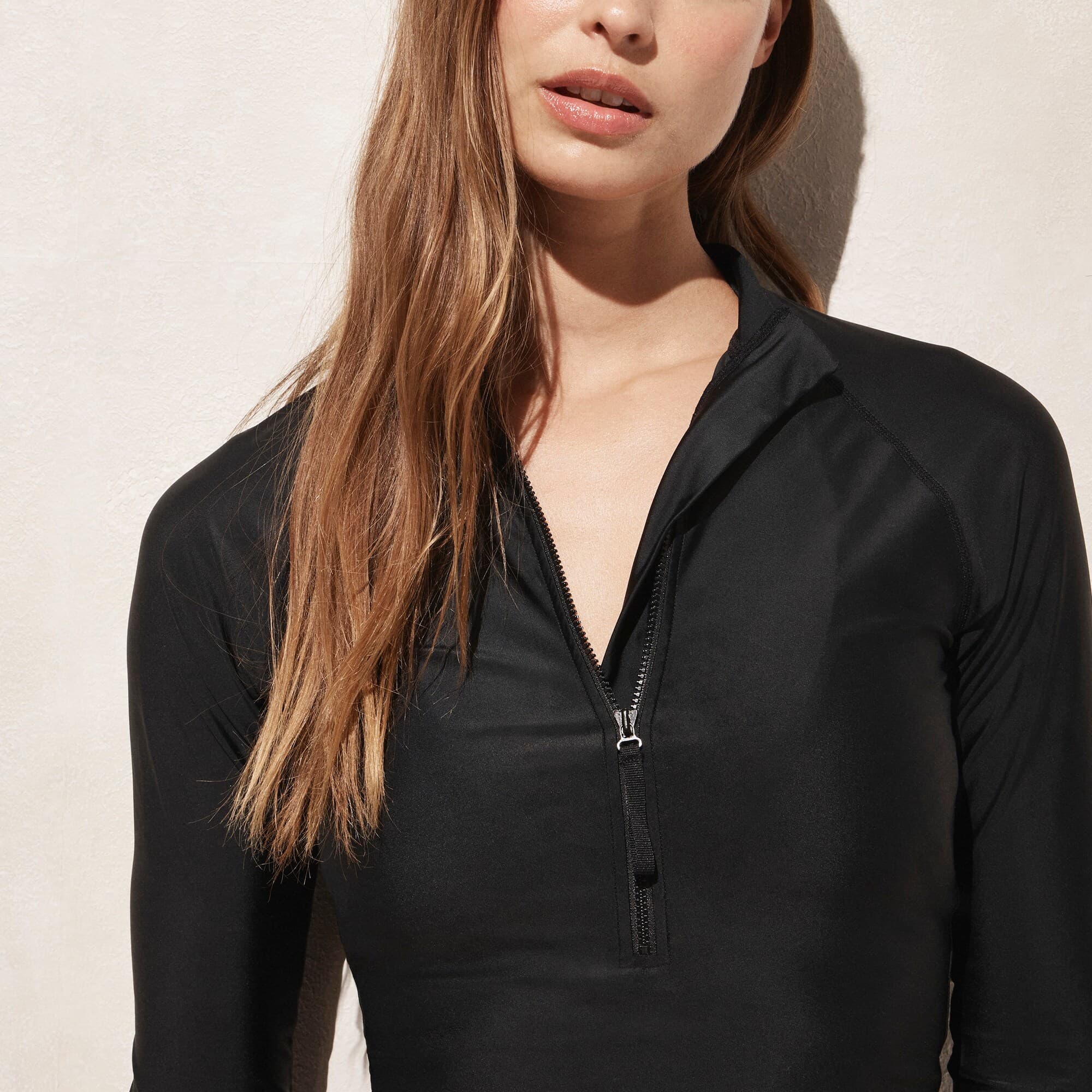 Active long-sleeve rash guard - image 3