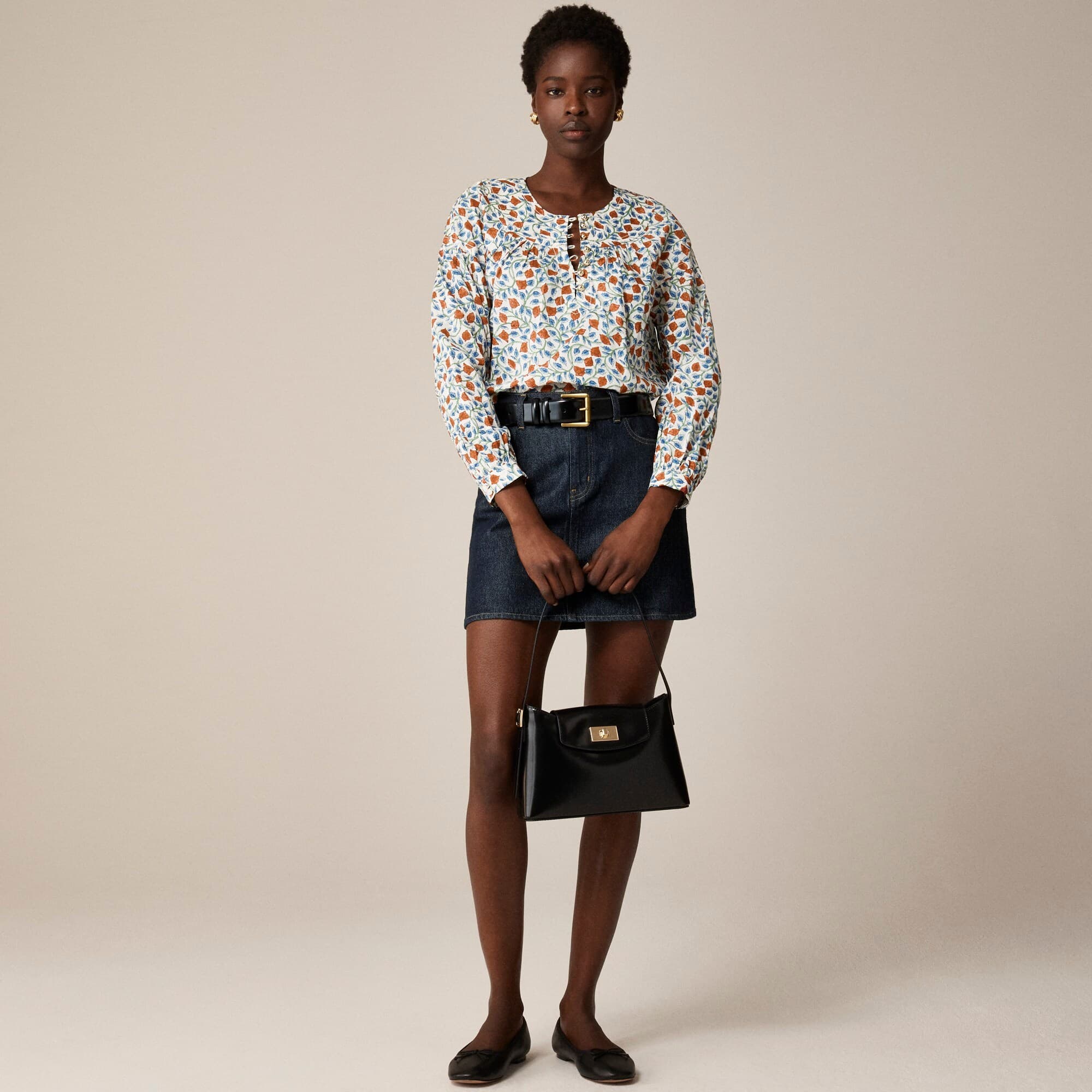 Shirred popover top in rosewood floral - image 3