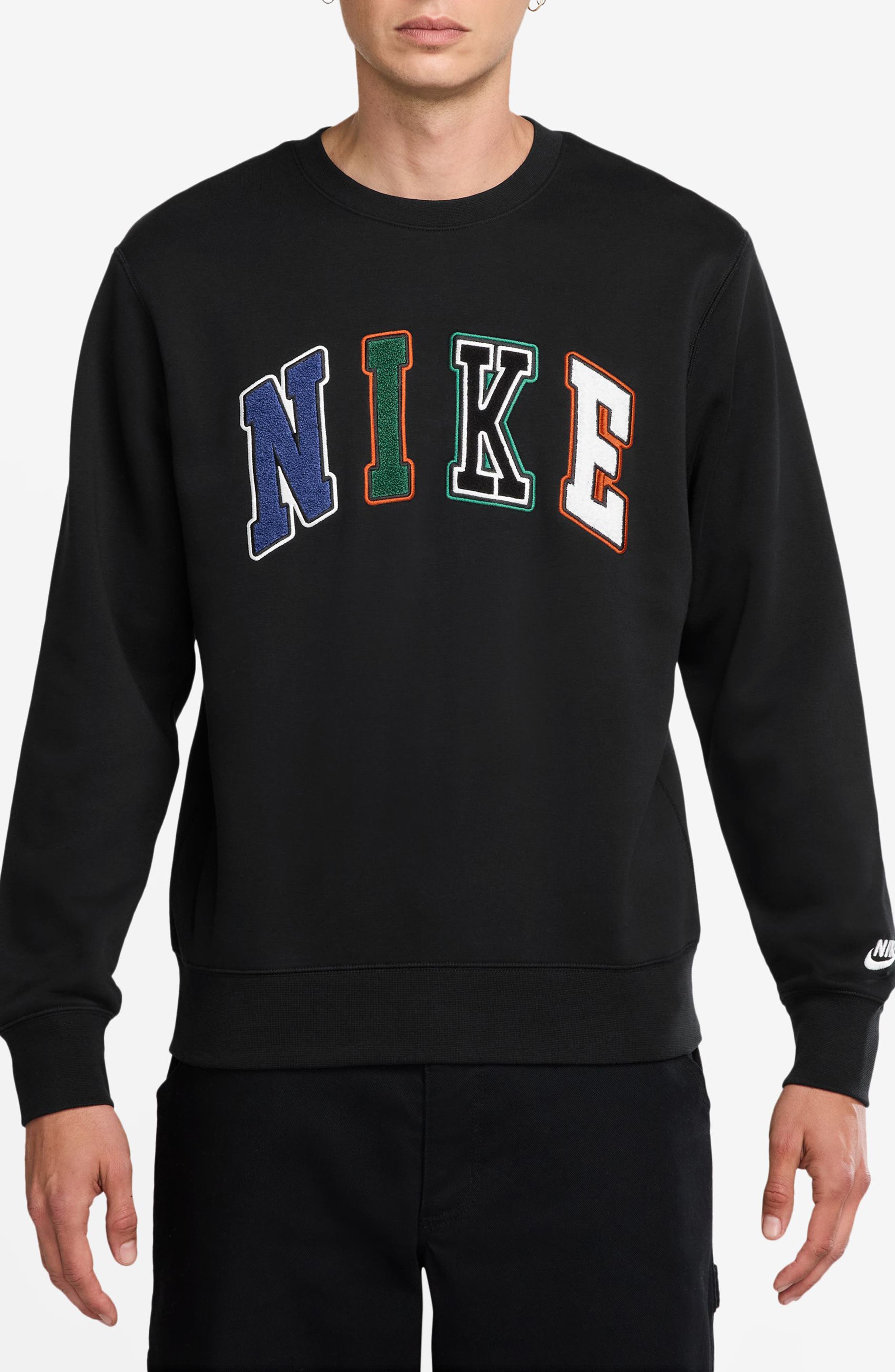 Sportswear Club Applique Fleece Crewneck Sweatshirt