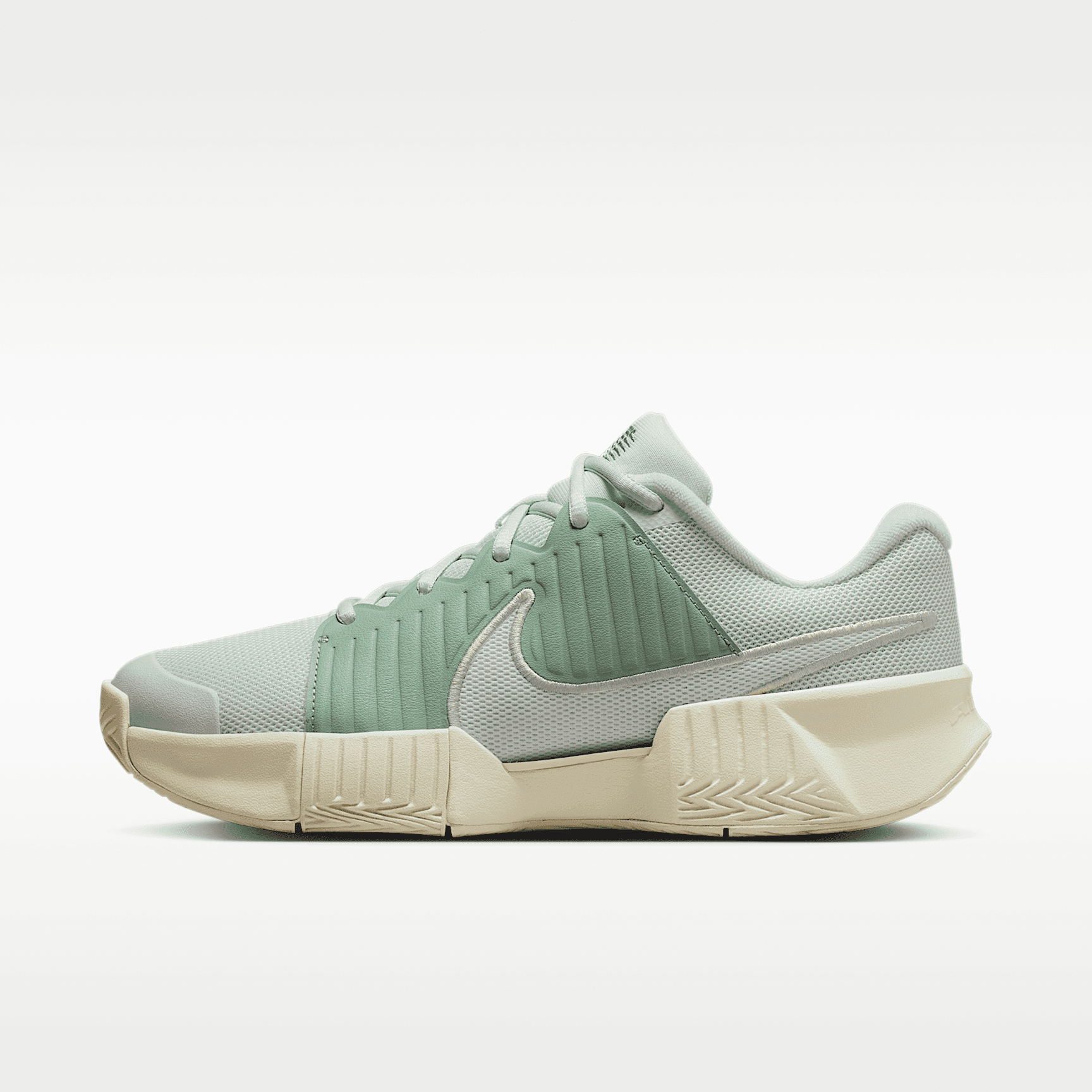 Nike GP Challenge Pro