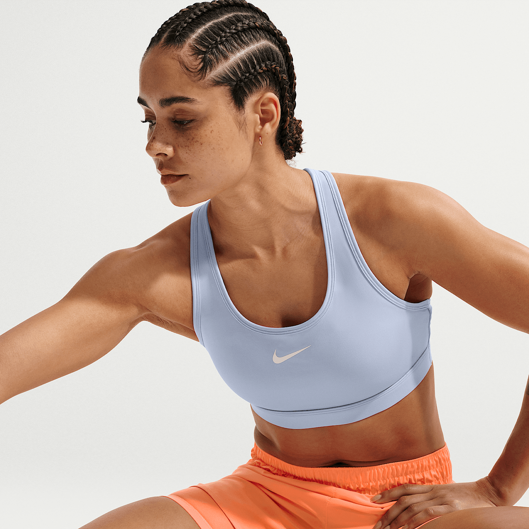 Nike Swoosh Medium Support